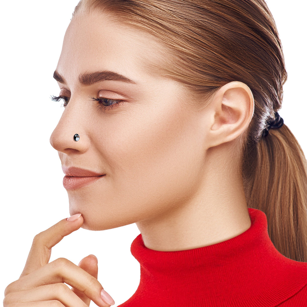 BodyCandy 20G 7mm Gold Tone Round Penguin Face Holiday  L Shape Nose Ring — in-use photo