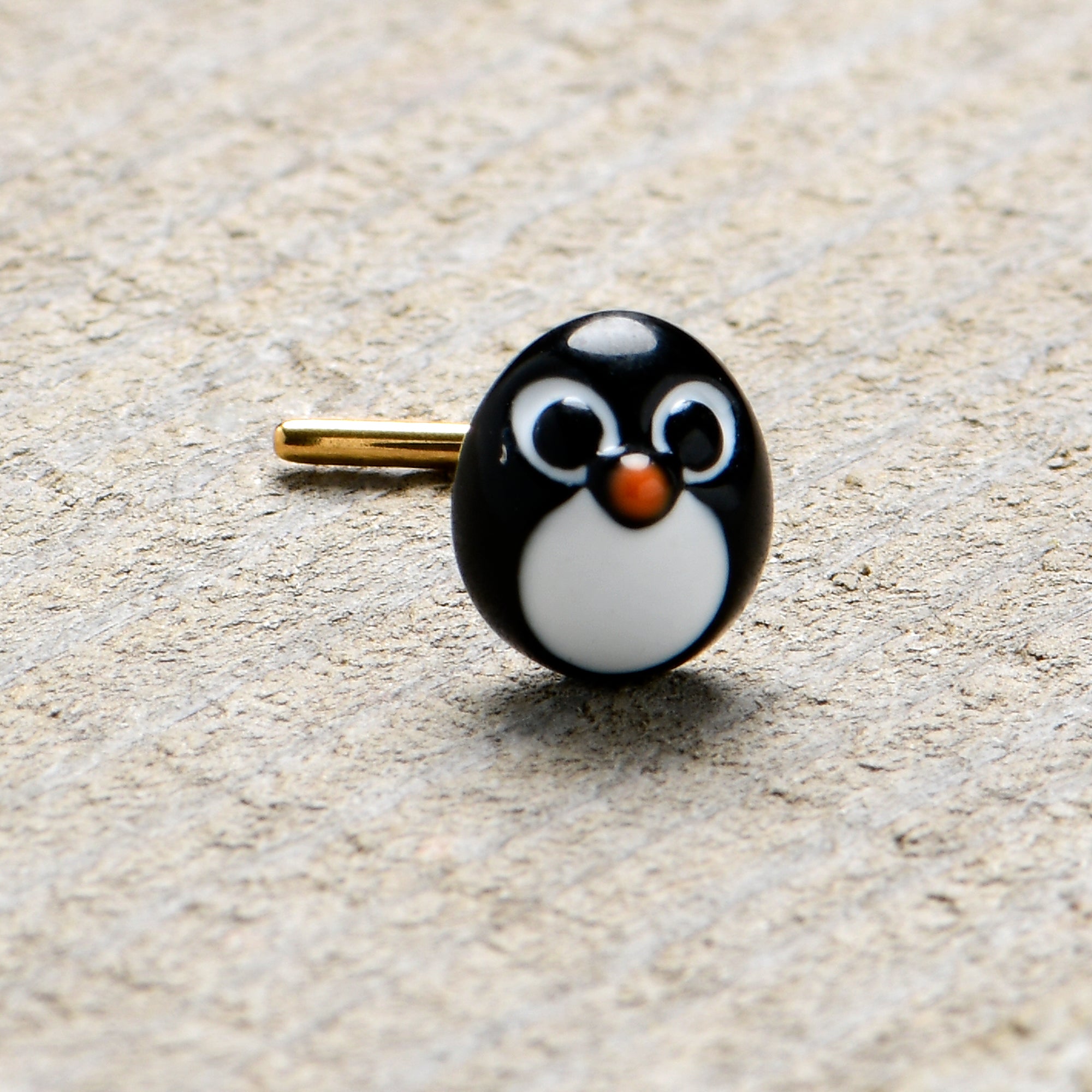 BodyCandy 20G 7mm Gold Tone Round Penguin Face Holiday  L Shape Nose Ring — size reference