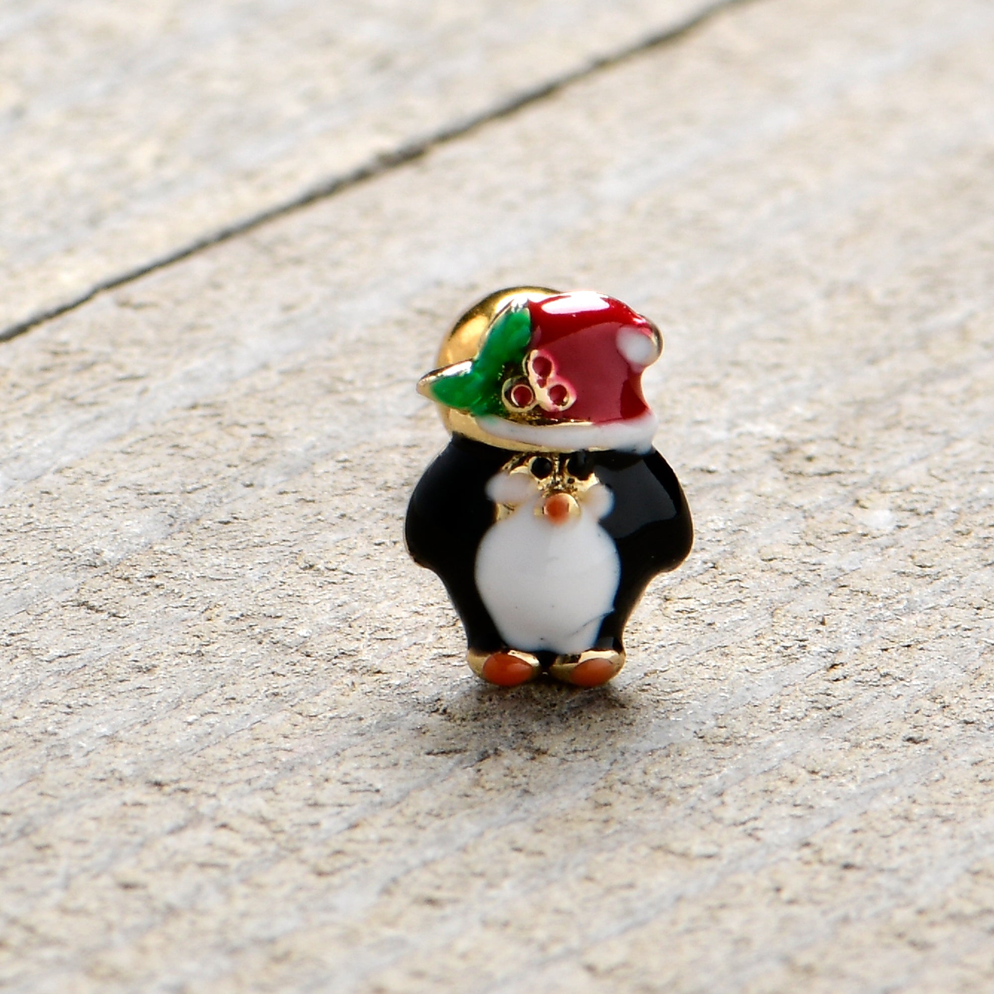 BodyCandy 16G 1/4 Gold Tone Holly Hat Penguin Cartilage Tragus Earring — size reference