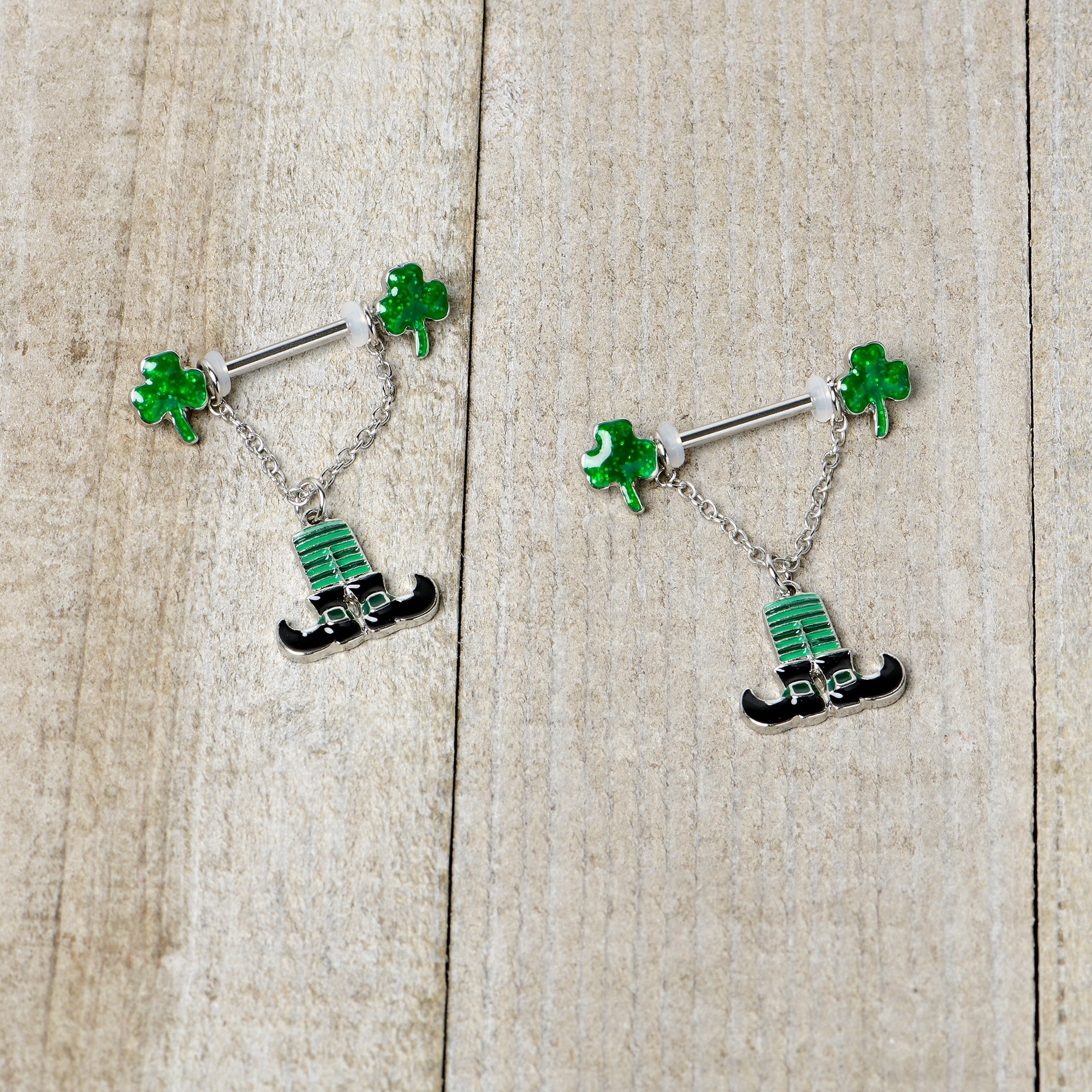 BodyCandy 14G 11/16 Leprechaun Legs Shamrock Chain Dangle Nipple Ring Set — side view