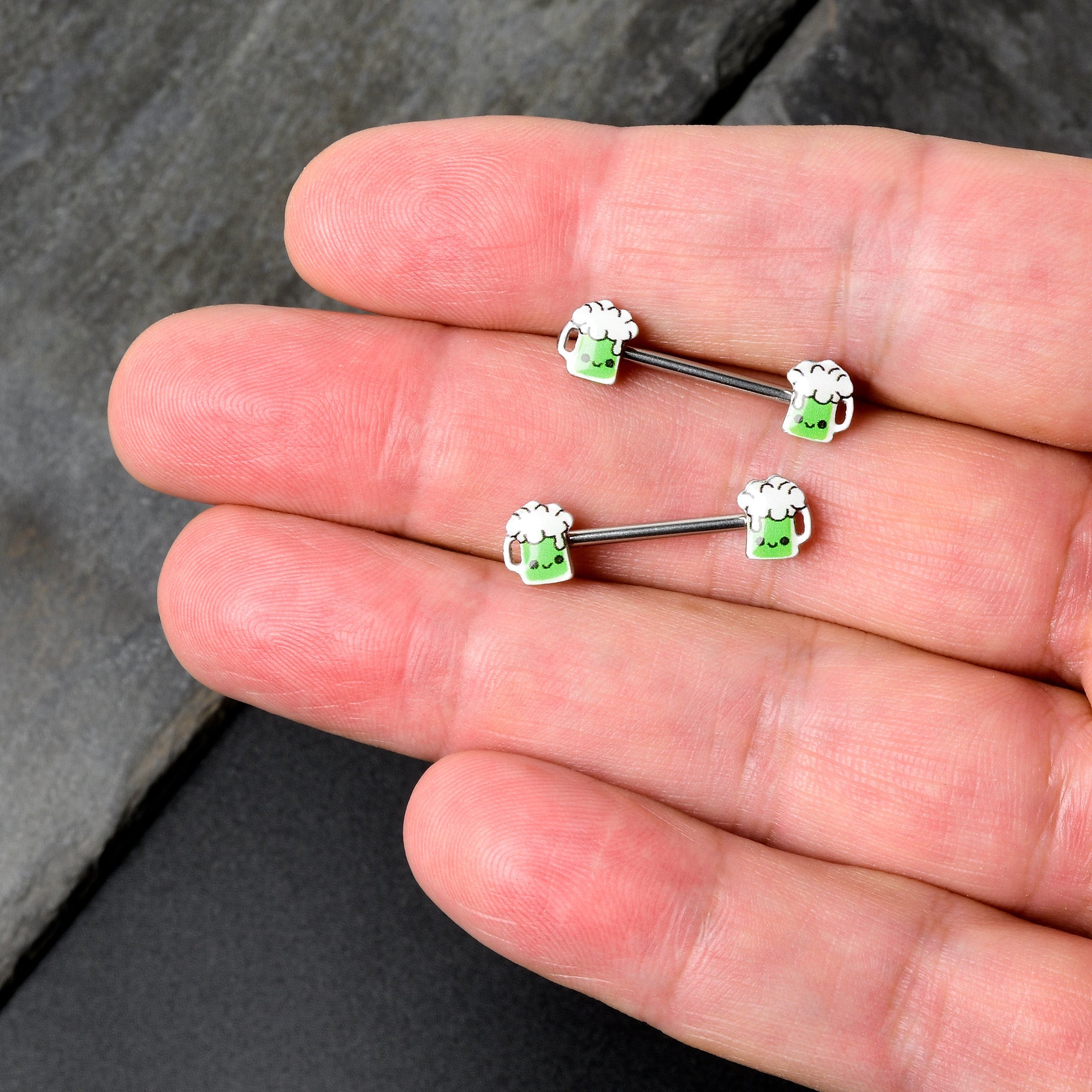 BodyCandy 14G 9/16 Sweet Happy Green Beer St Patricks Day Nipple Ring Set — alternative angle