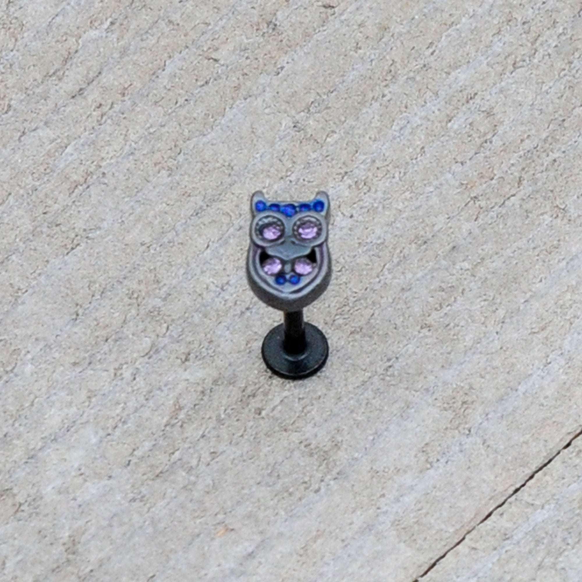 BodyCandy 16G 5/16 Purple Gem Black Opulent Owl Labret Monroe Tragus — size reference