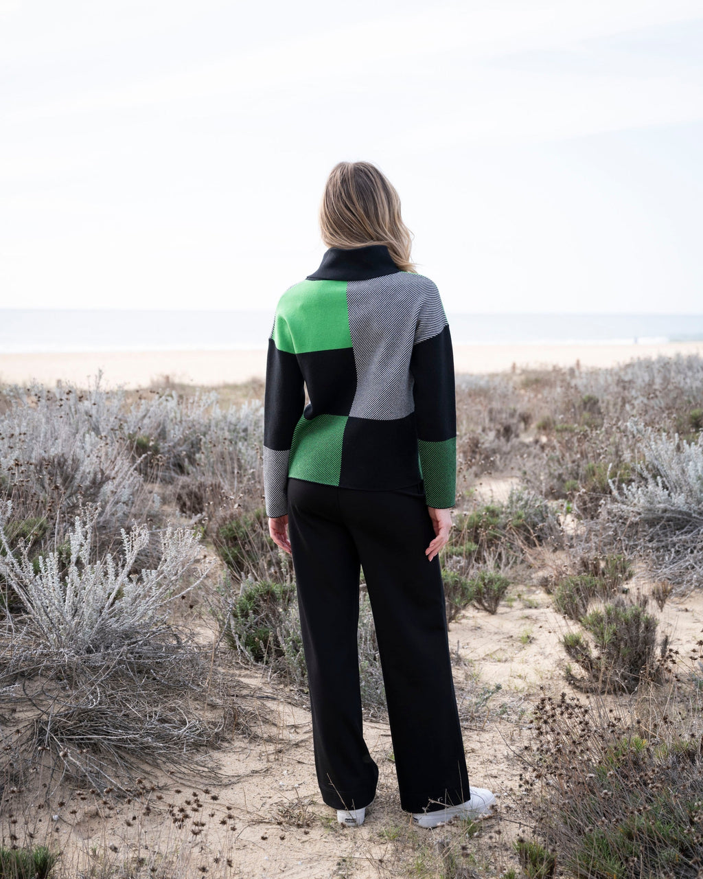 KADOU BOUTIQUE Checkered Cowl Neck Sweater — side view