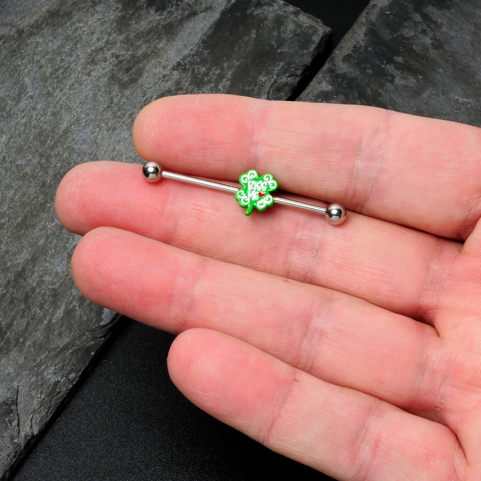 BodyCandy 14G Kiss Me Shamrock St Patricks Industrial Barbell 38mm — size reference