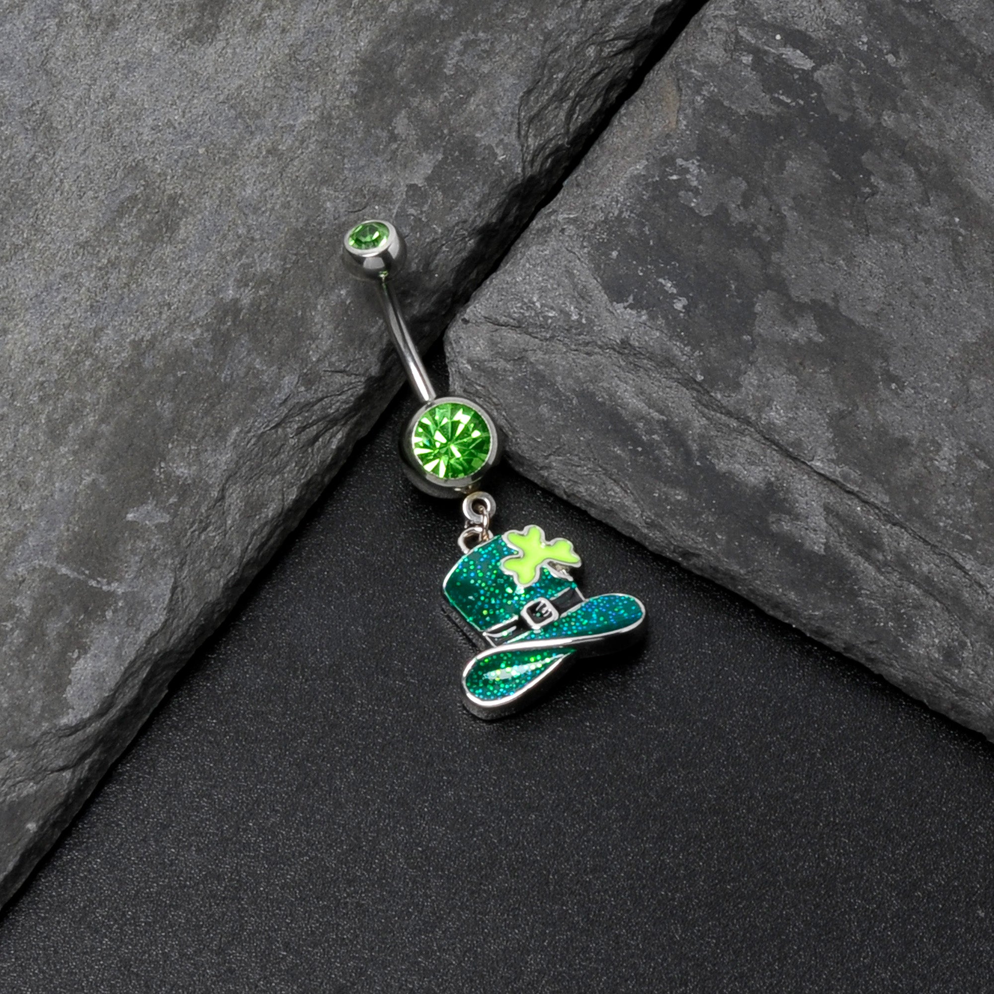 BodyCandy Green Gem Glitter Top Hat Shamrock St Patricks Day Dangle Belly Ring — in-use photo