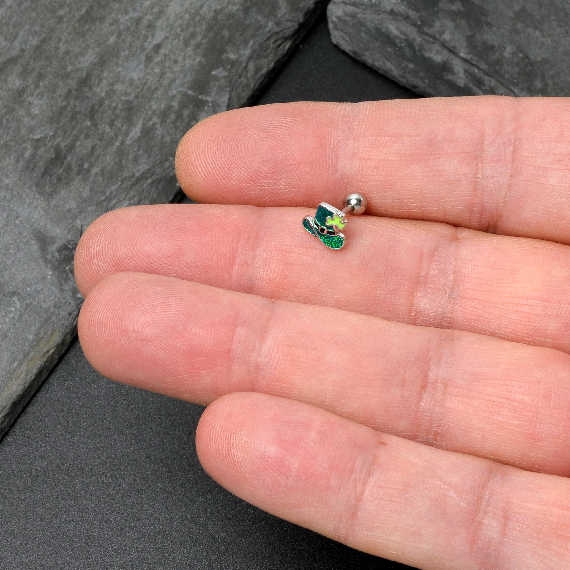 BodyCandy 16G 1/4 Glitter Top Hat Shamrock Cartilage Tragus Earring — size reference