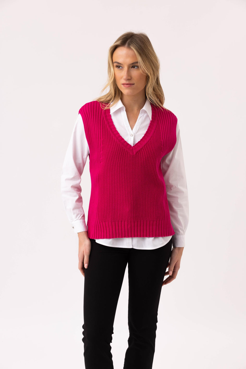 KADOU BOUTIQUE V-Neck Rib Knit Sweater Vest — side view