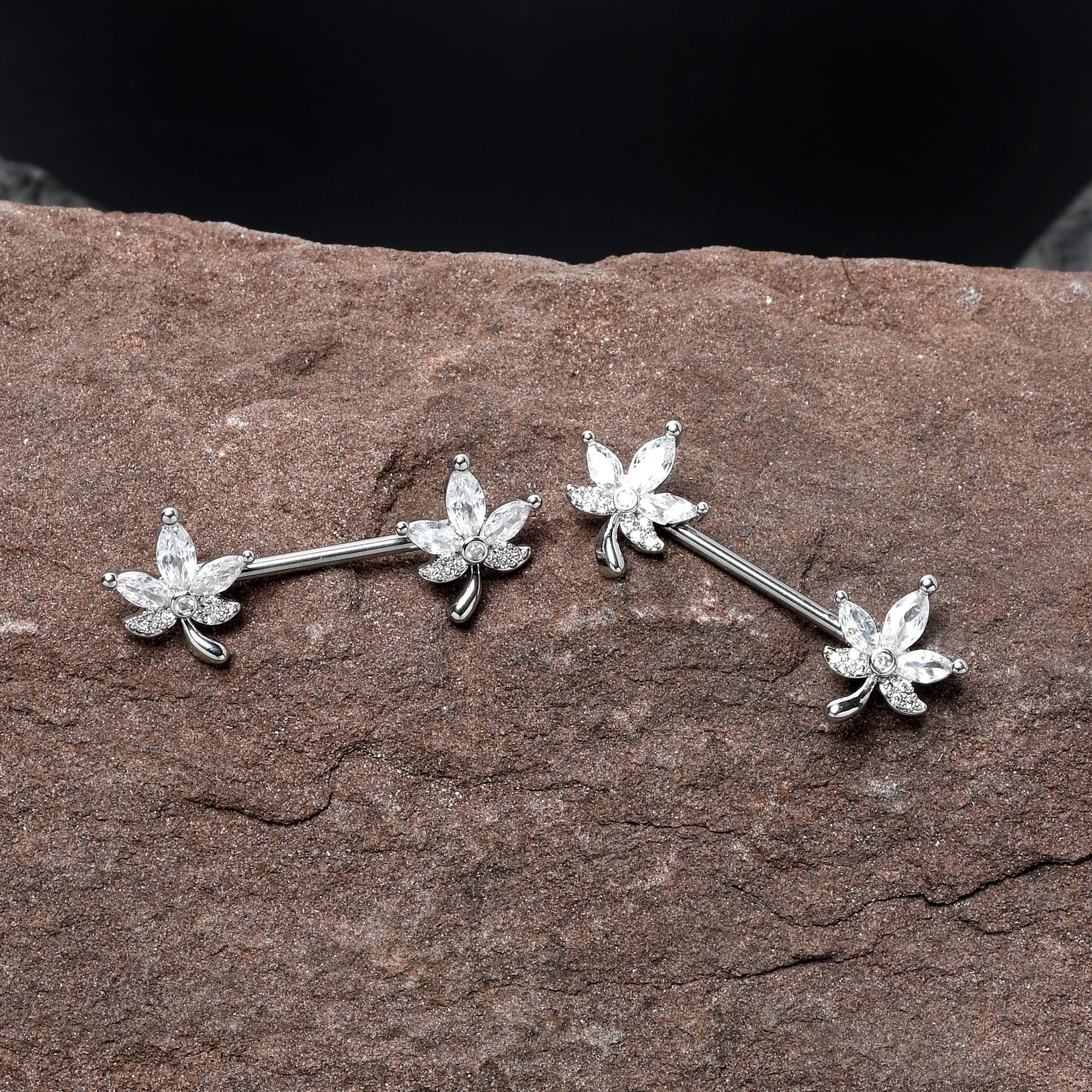 BodyCandy 14G 3/4 Clear CZ Gem Pot Leaf Barbell Nipple Ring Set — alternative angle