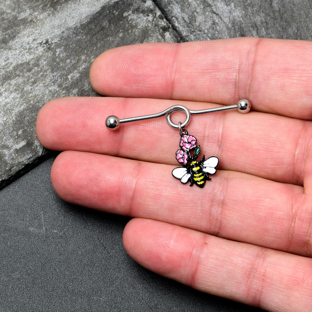 BodyCandy 14G Busy Bee Flowers Dangle Project Bar 38mm — lifestyle context