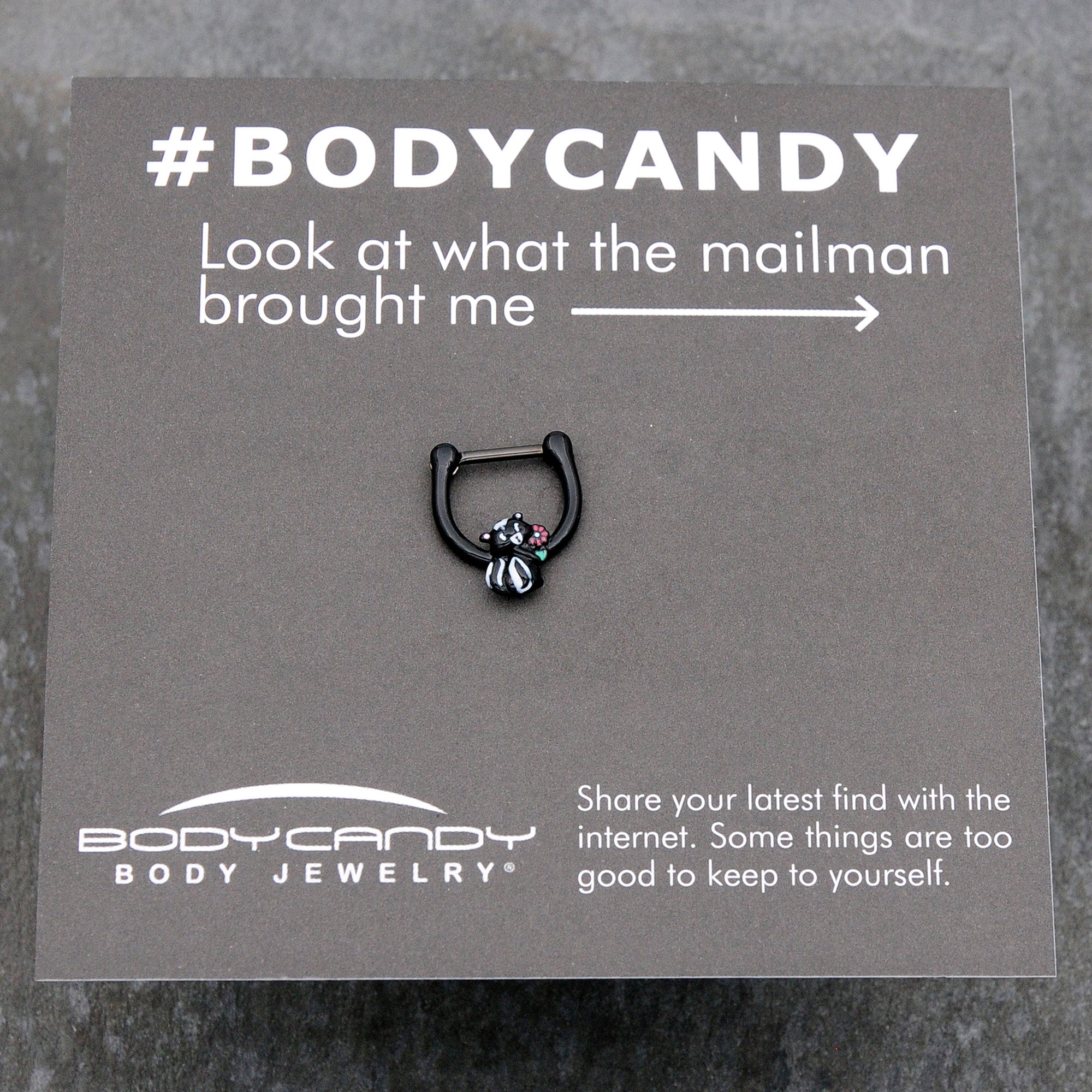 BodyCandy 16G 5/16 Black Funky Skunk Cartilage Clicker — size reference