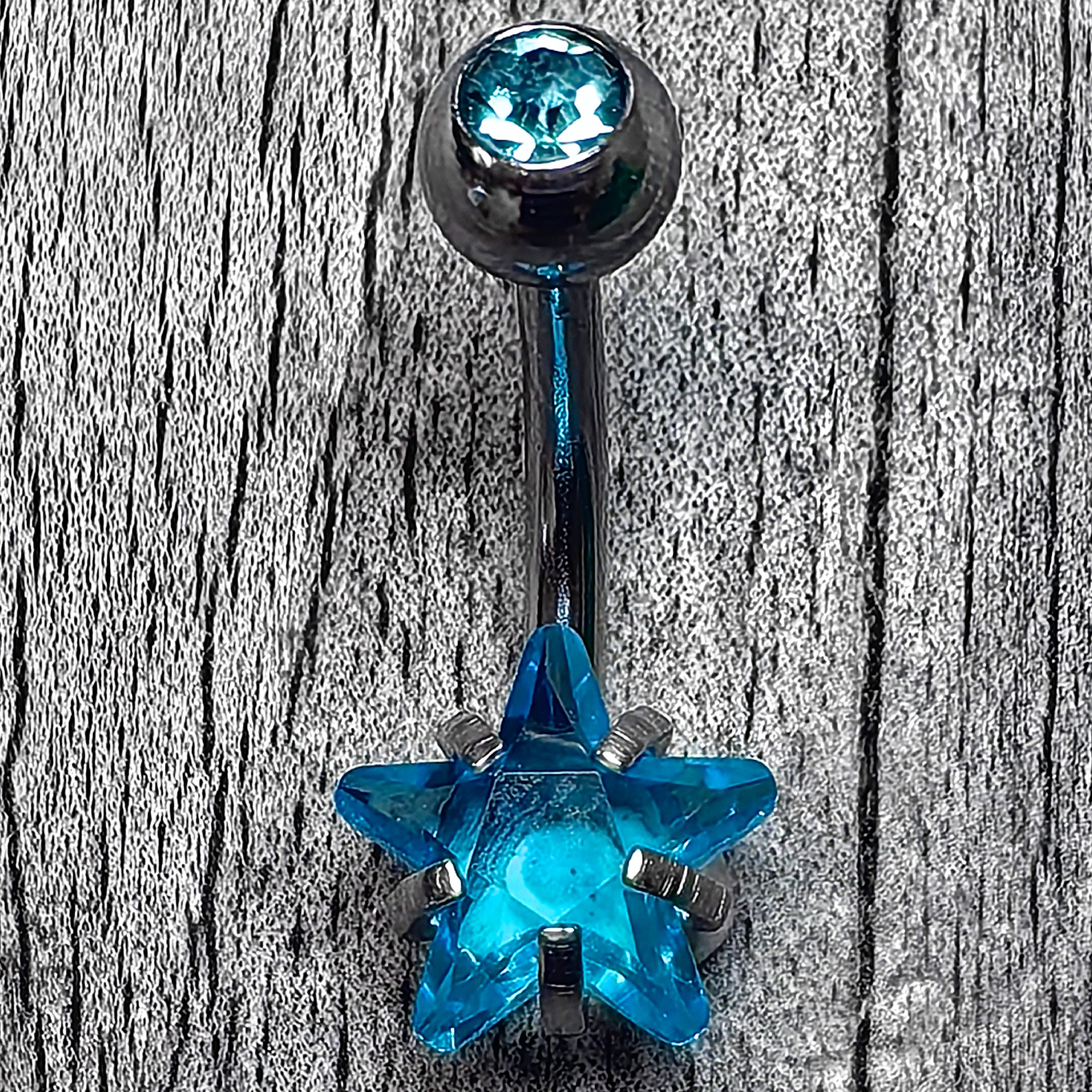 BodyCandy Blue CZ Gem Internally Threaded Simply Star Belly Ring — alternative angle