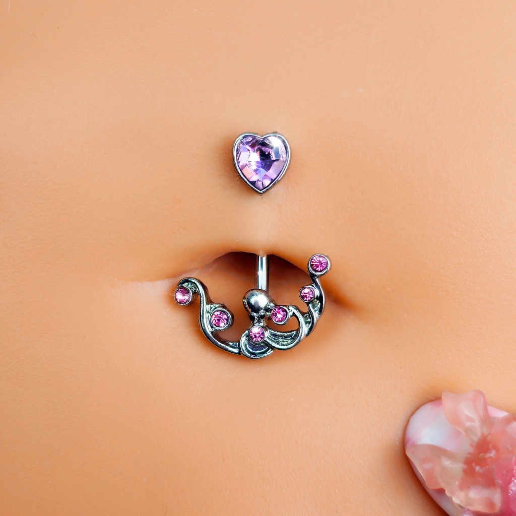 BodyCandy Pink Gem Heart Scrolling Elegance Double Mount Belly Ring — detail close-up
