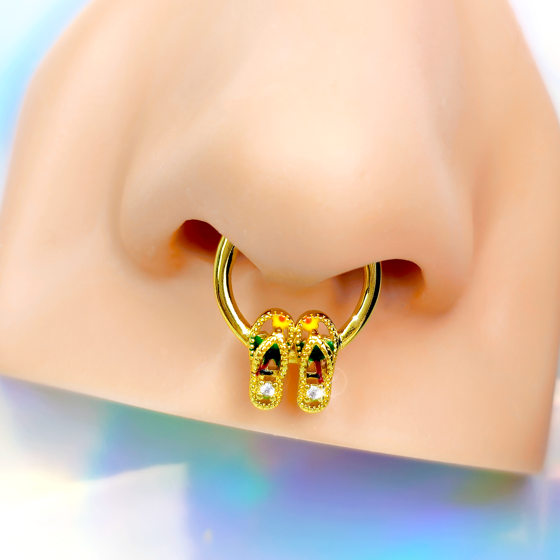 BodyCandy 16G 5/16 Clear Gem Gold Tone Beach Sandals Cartilage Clicker — detail close-up