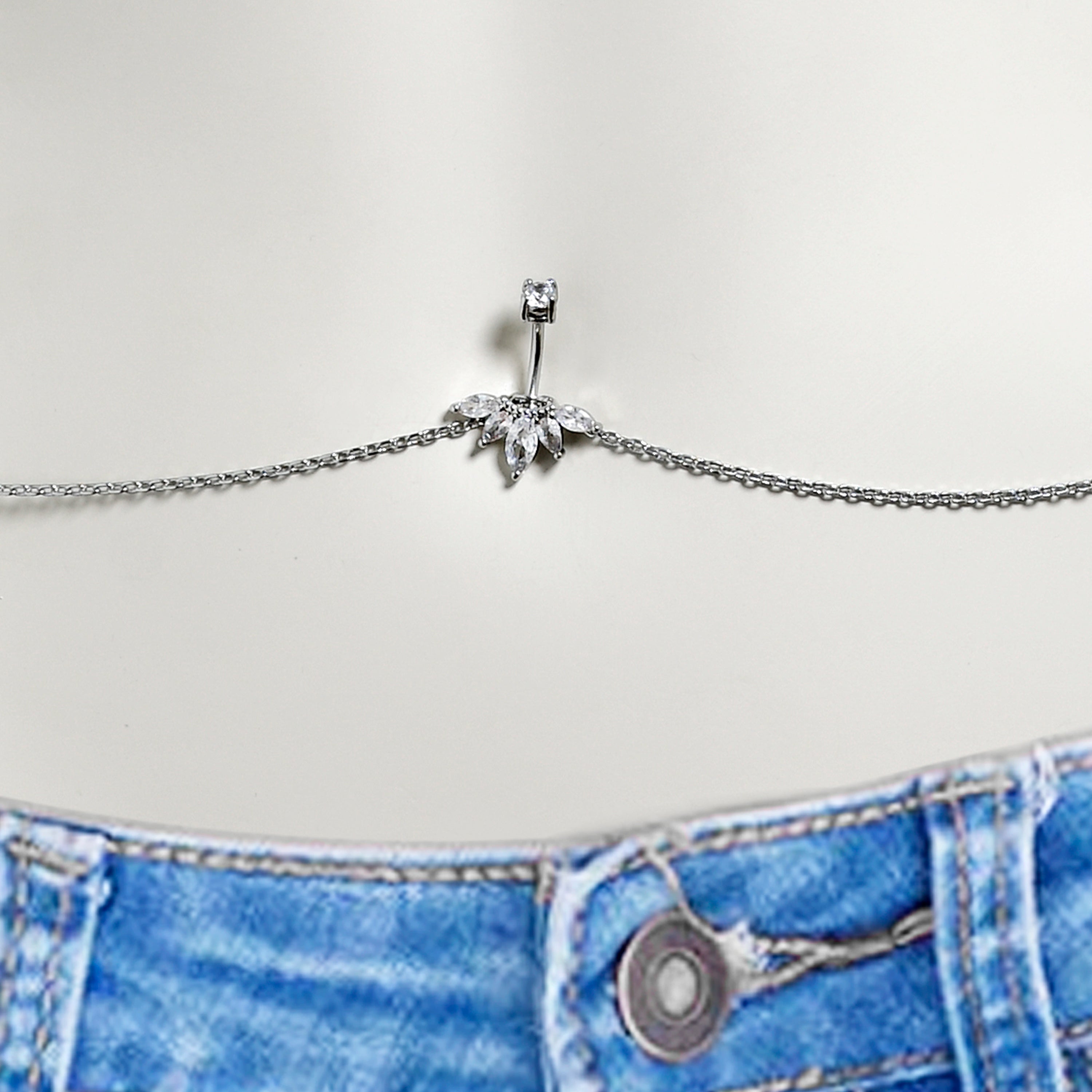 BodyCandy Clear Gem Arching Glamour Double Mount Belly Ring Belly Chain — detail close-up