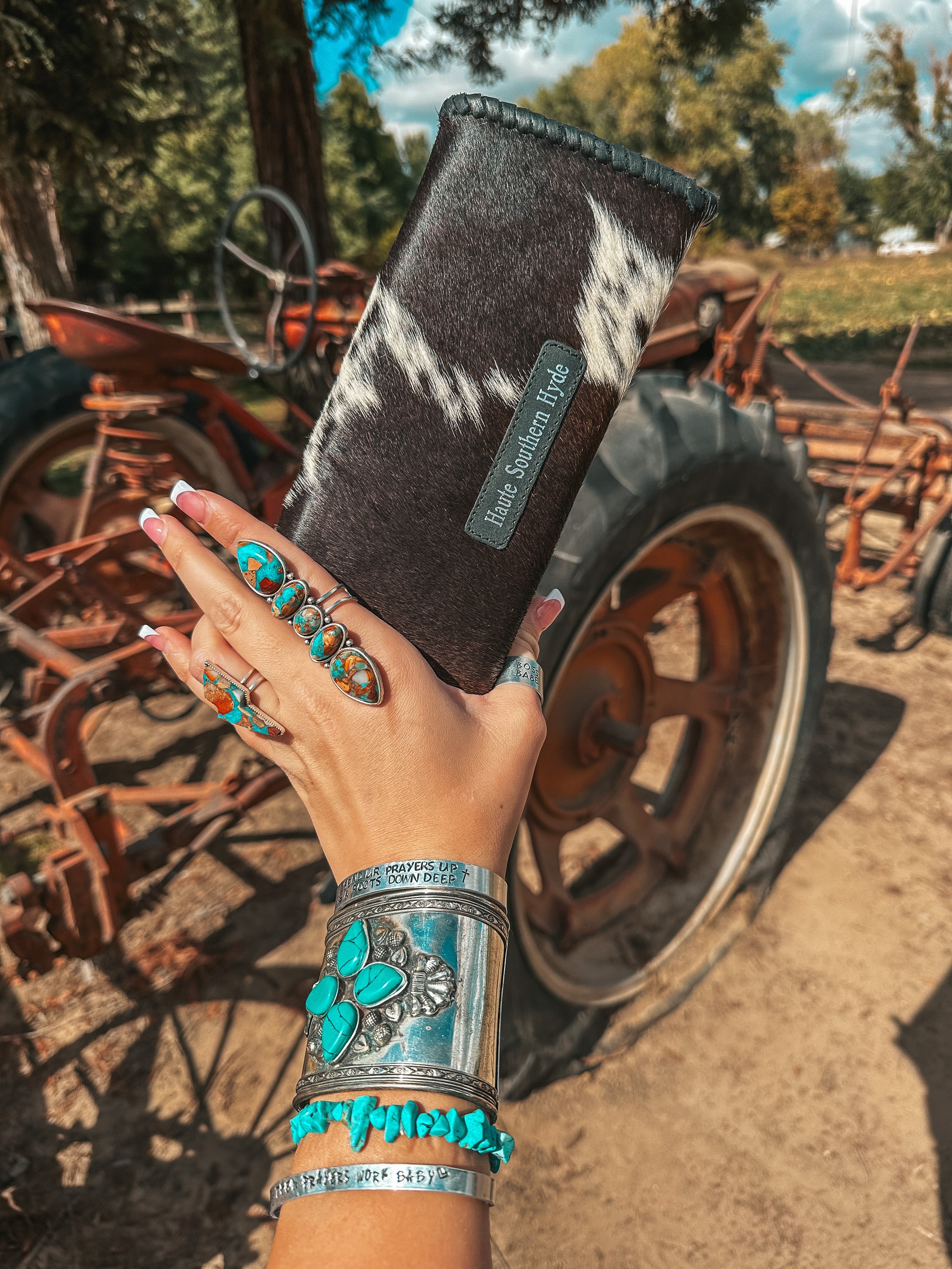 Haute Southern Hyde The Elva (Black Leather) Wallet a Haute Southern Hyde by Beth Marie Exclusive — detail close-up