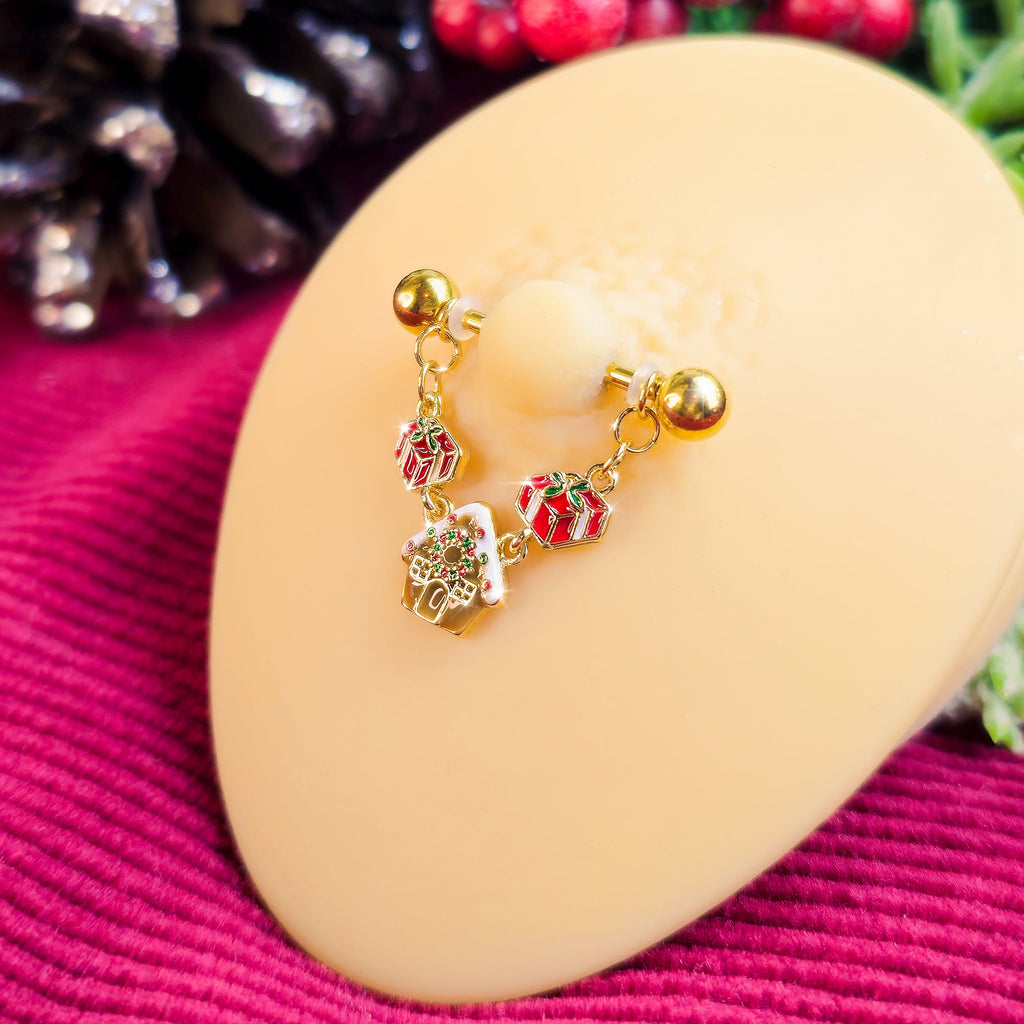 BodyCandy 14G 9/16 Gold Tone Gingerbread House Dangle Nipple Ring Set — detail close-up
