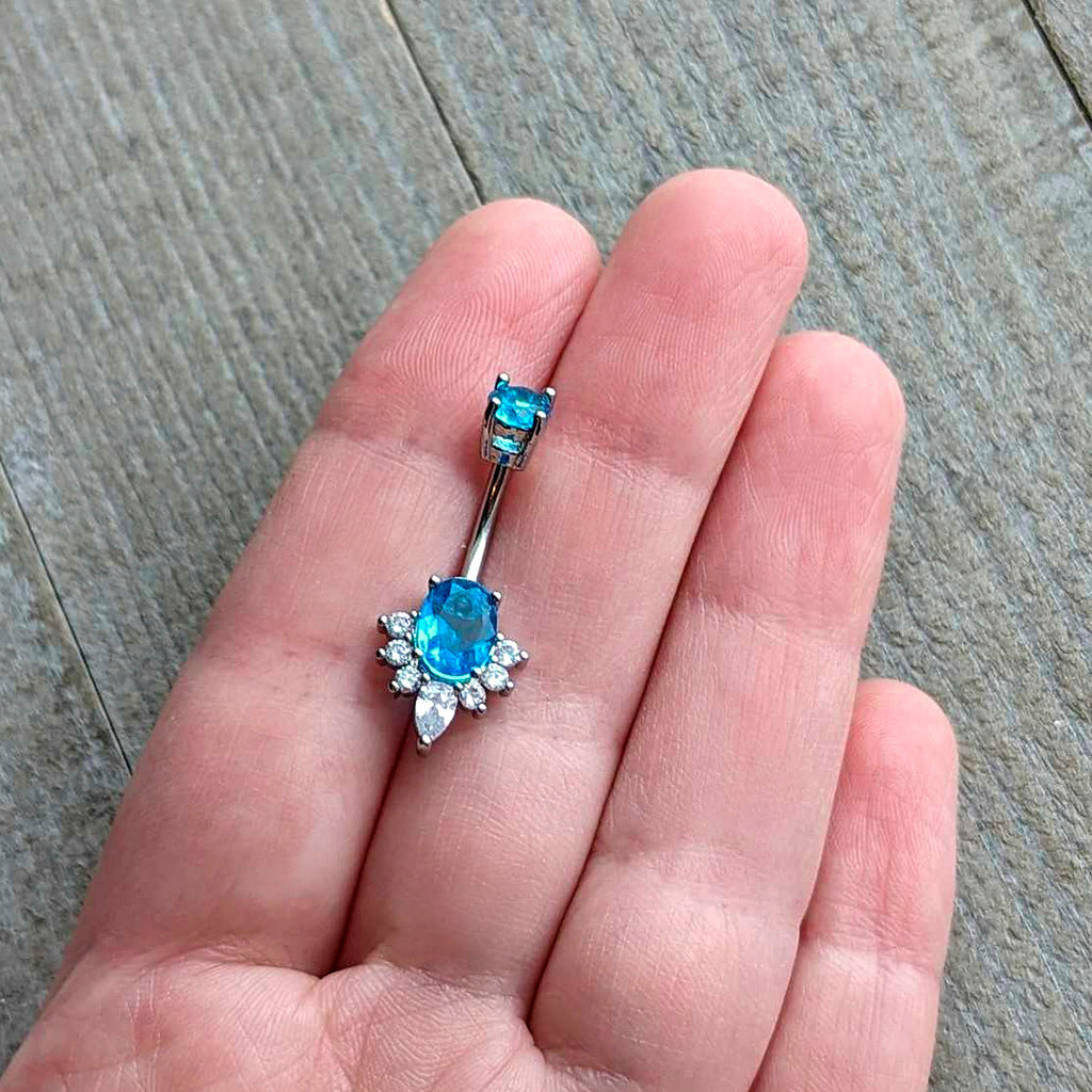 BodyCandy Blue Clear Gem Oh So Ornate Oval Double Mount Belly Ring — detail close-up