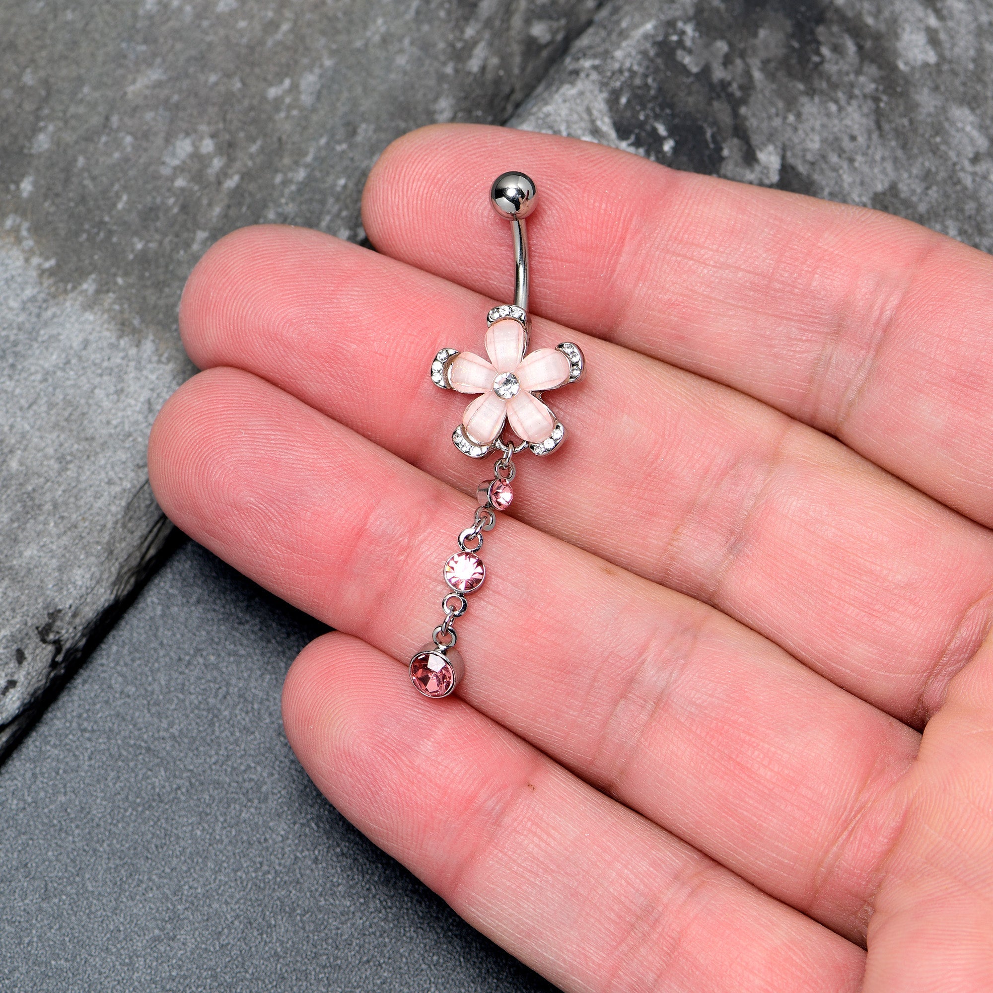 BodyCandy Pink Clear Gem Retro Flower Glamour Dangle Belly Ring — detail close-up