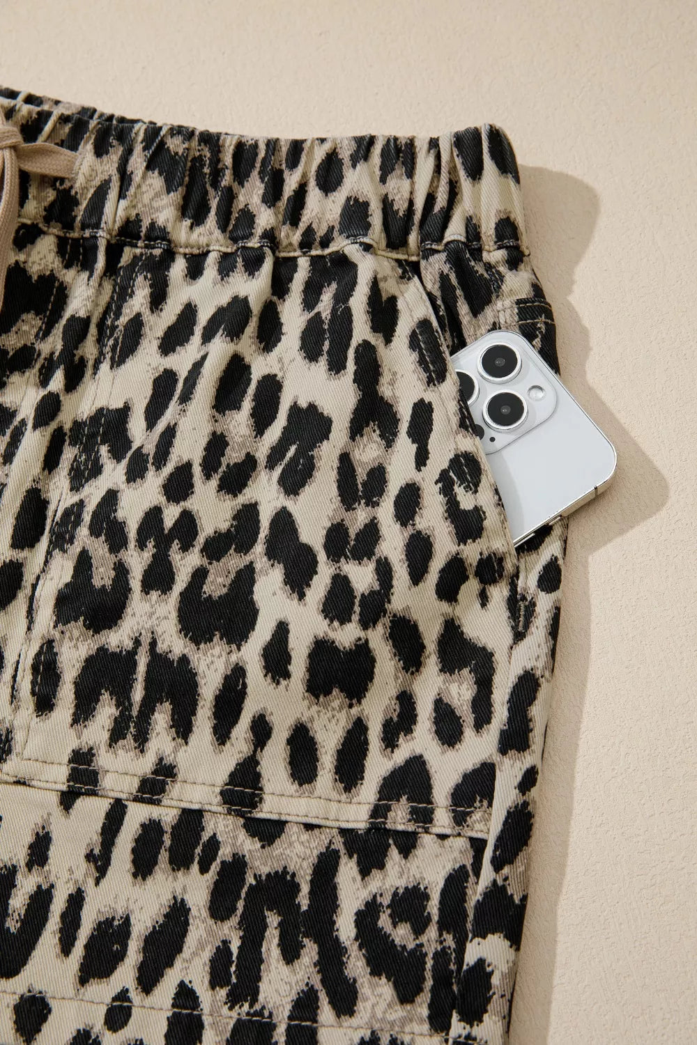 Leopard Print Lace-up Elastic Waistband Mid Rise Denim Shorts