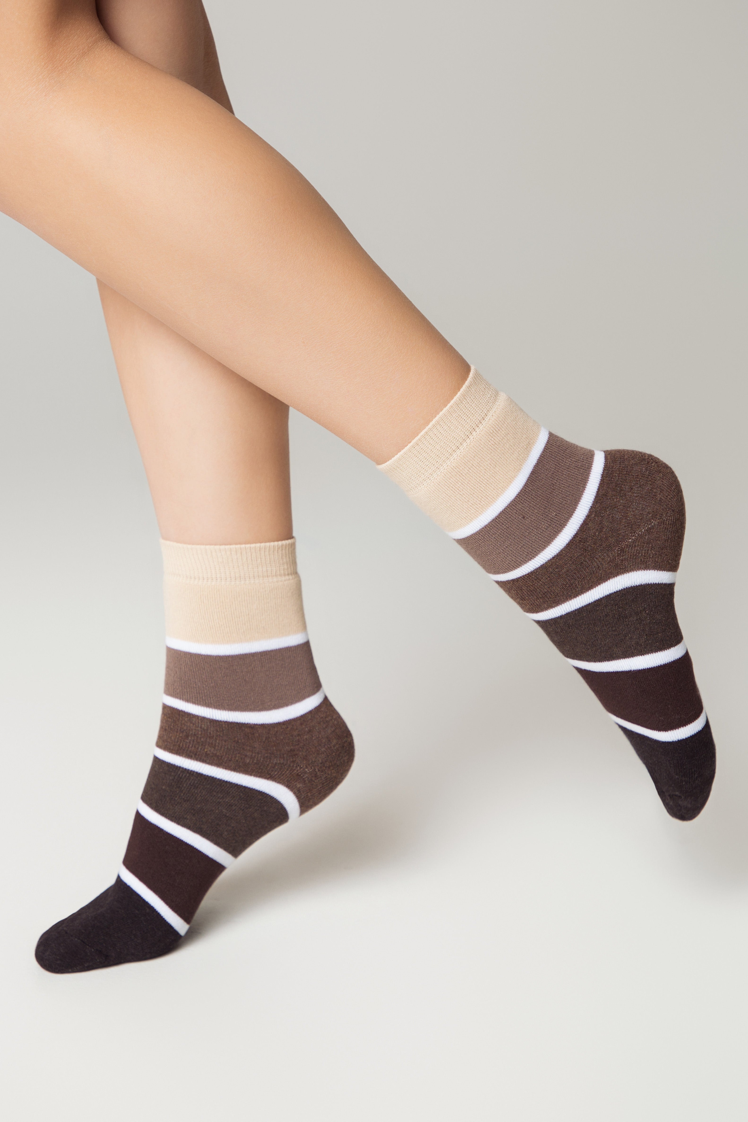 TheRanok.com Cotton Terry Socks Conte Comfort 212 — lifestyle context