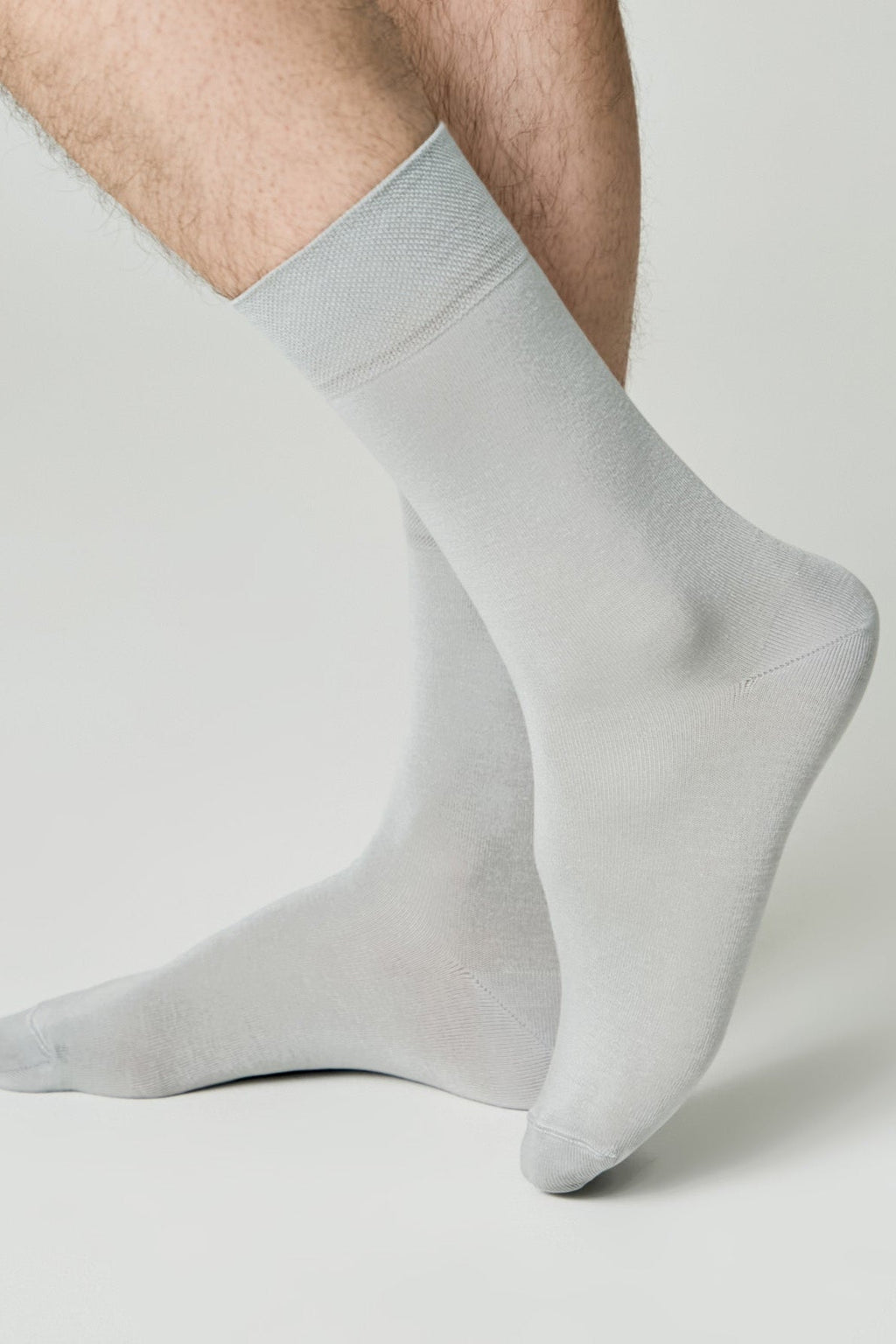 TheRanok.com Conte Classic Diwari Bamboo Socks — detail close-up
