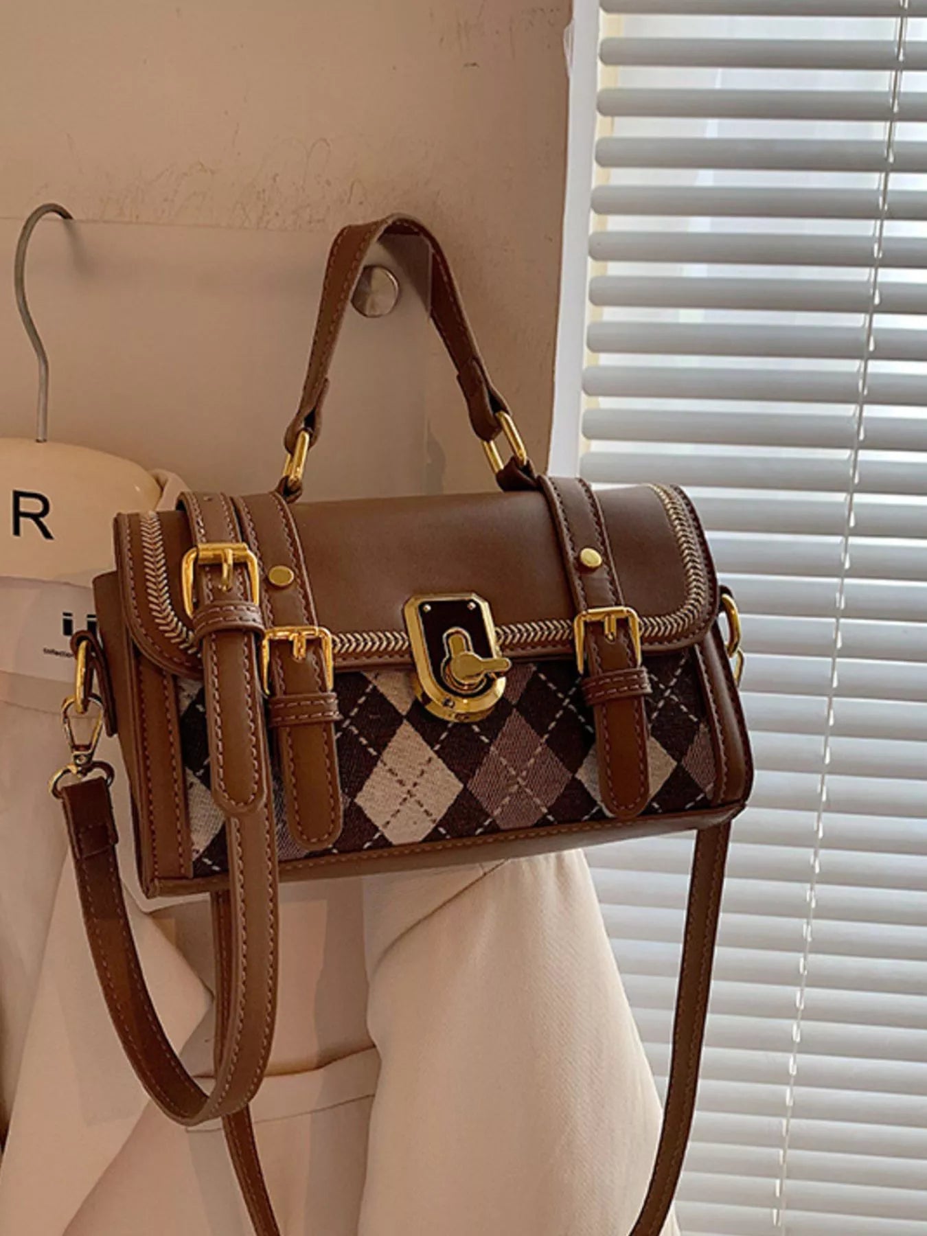 Argyle Pattern Flap Crossbody Bag