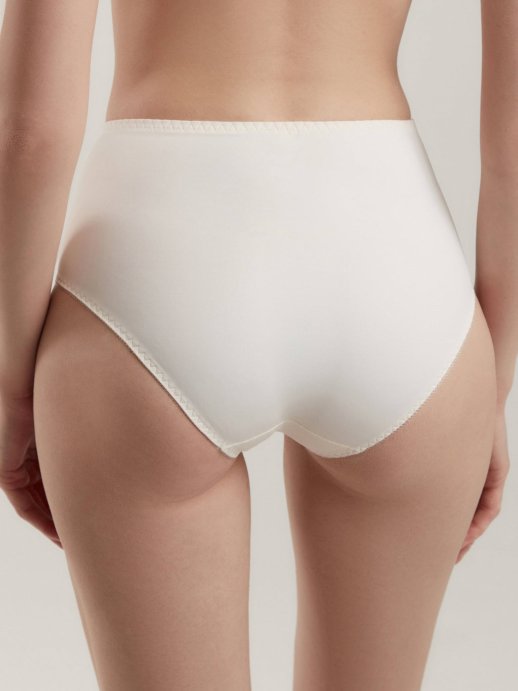TheRanok.com Panties Conte Aura RP2079 - Slip With a High Waistline — comparison shot