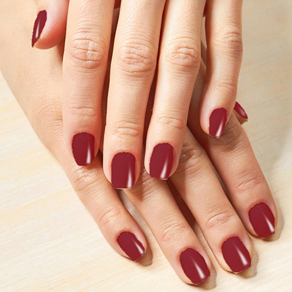Flormar Red Velvet Nail Enamel: Intense Pigment, Long Lasting, Chip Resistant, Shiny Finish Ð Professional Quality Nail Polish