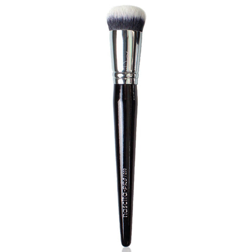 Nascita Pro Kabuki Foundation Brush 259 - Liquid Foundation Applicator for Flawless Finish