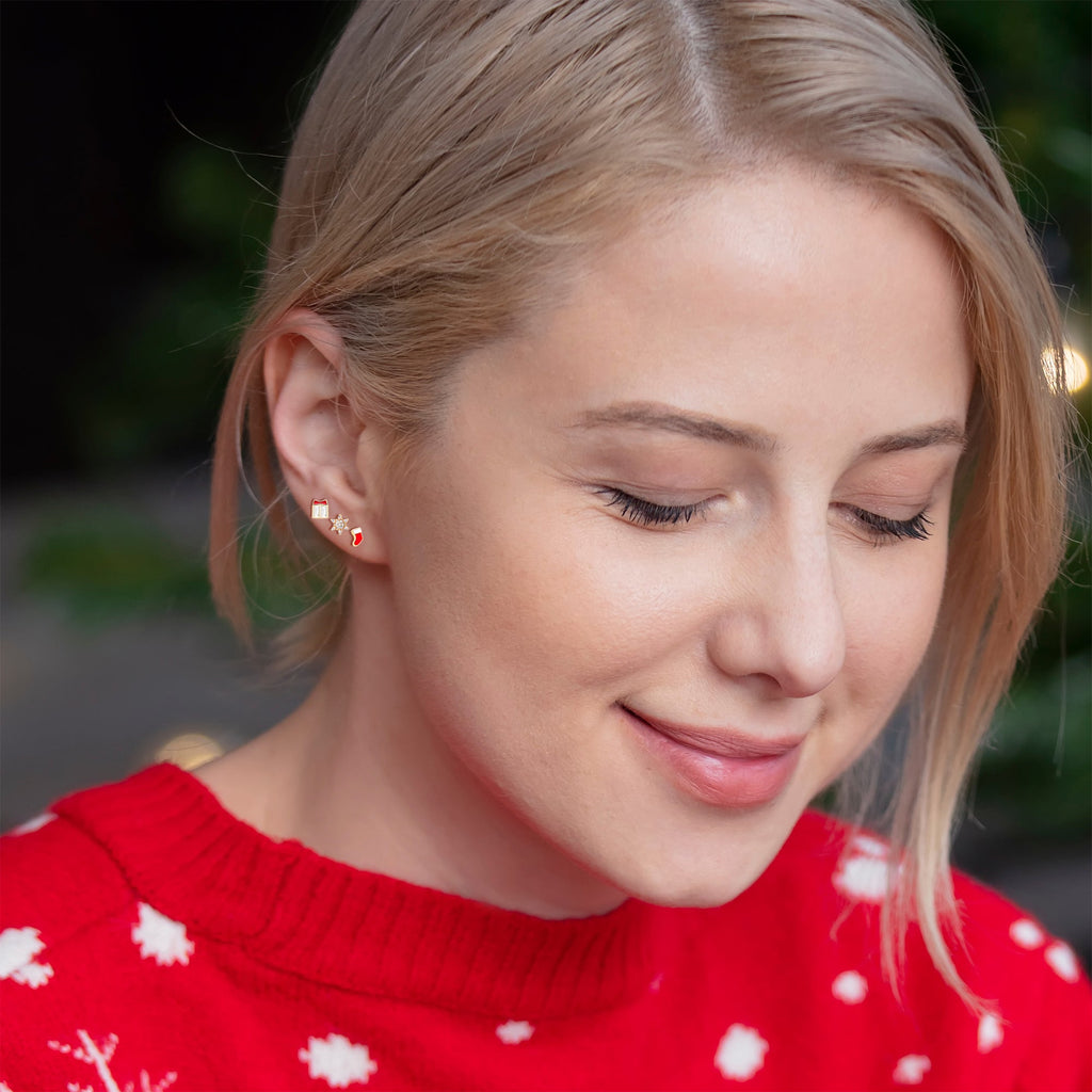 BodyCandy Clear Gem Gold Tone Stocking Christmas Gift Flat Back Earring Set of 6 — detail close-up