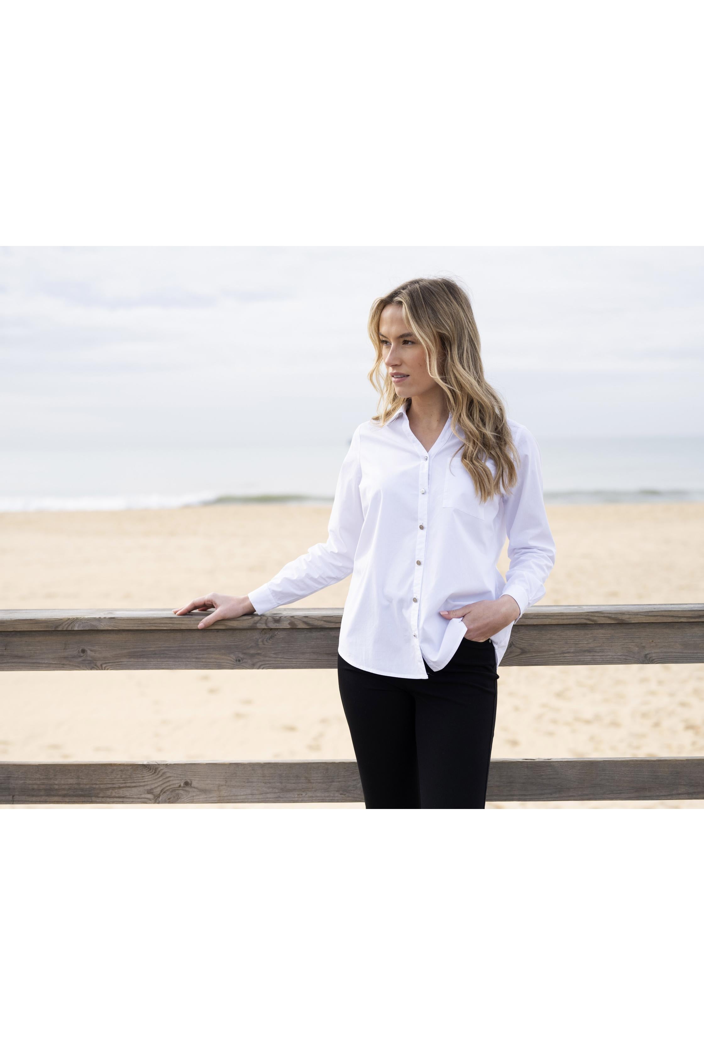 KADOU BOUTIQUE Classic Cotton Button-Down Shirt — detail close-up