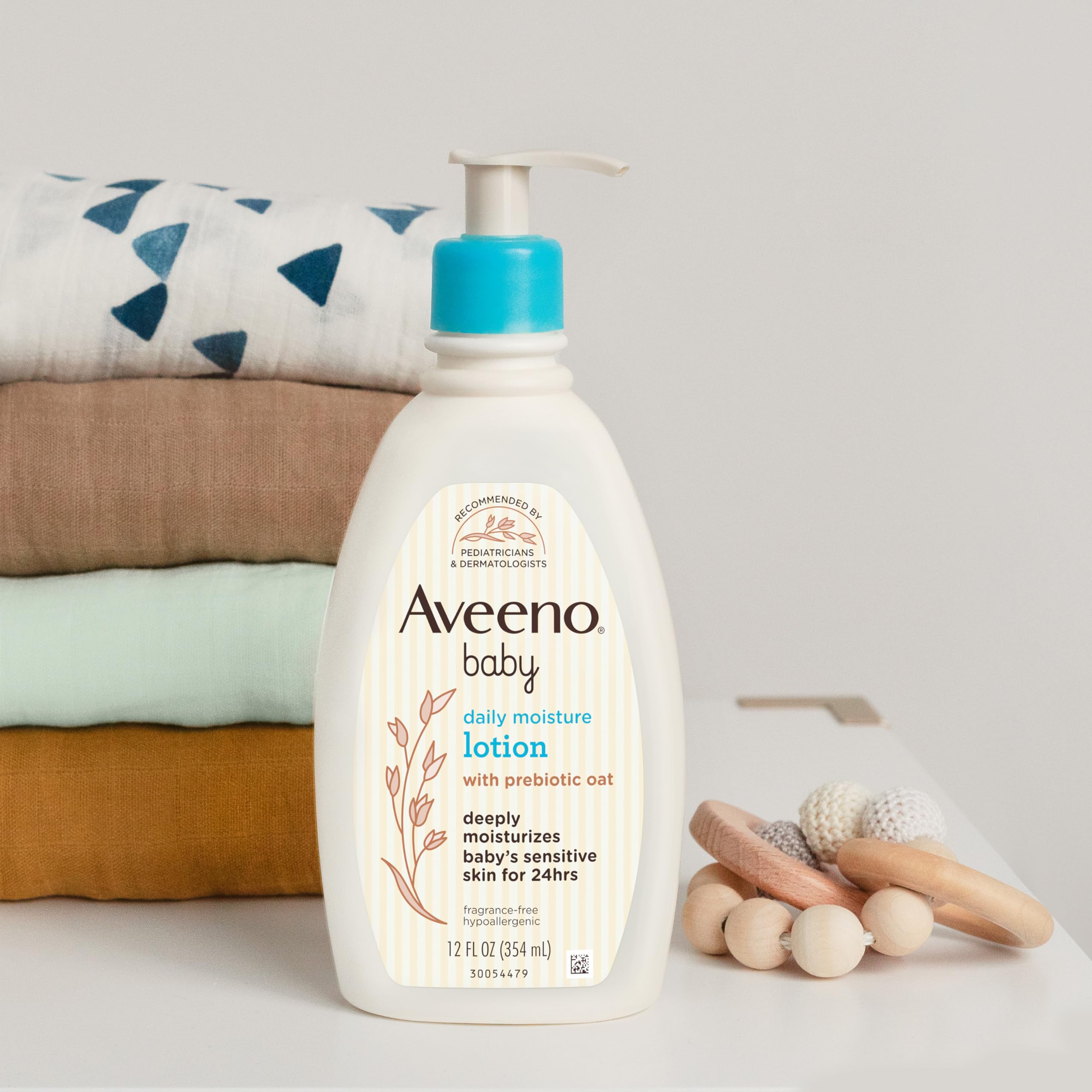 Aveeno Baby Moisturizing Lotion for Sensitive Skin - Natural Baby Skincare with Prebiotic Oat