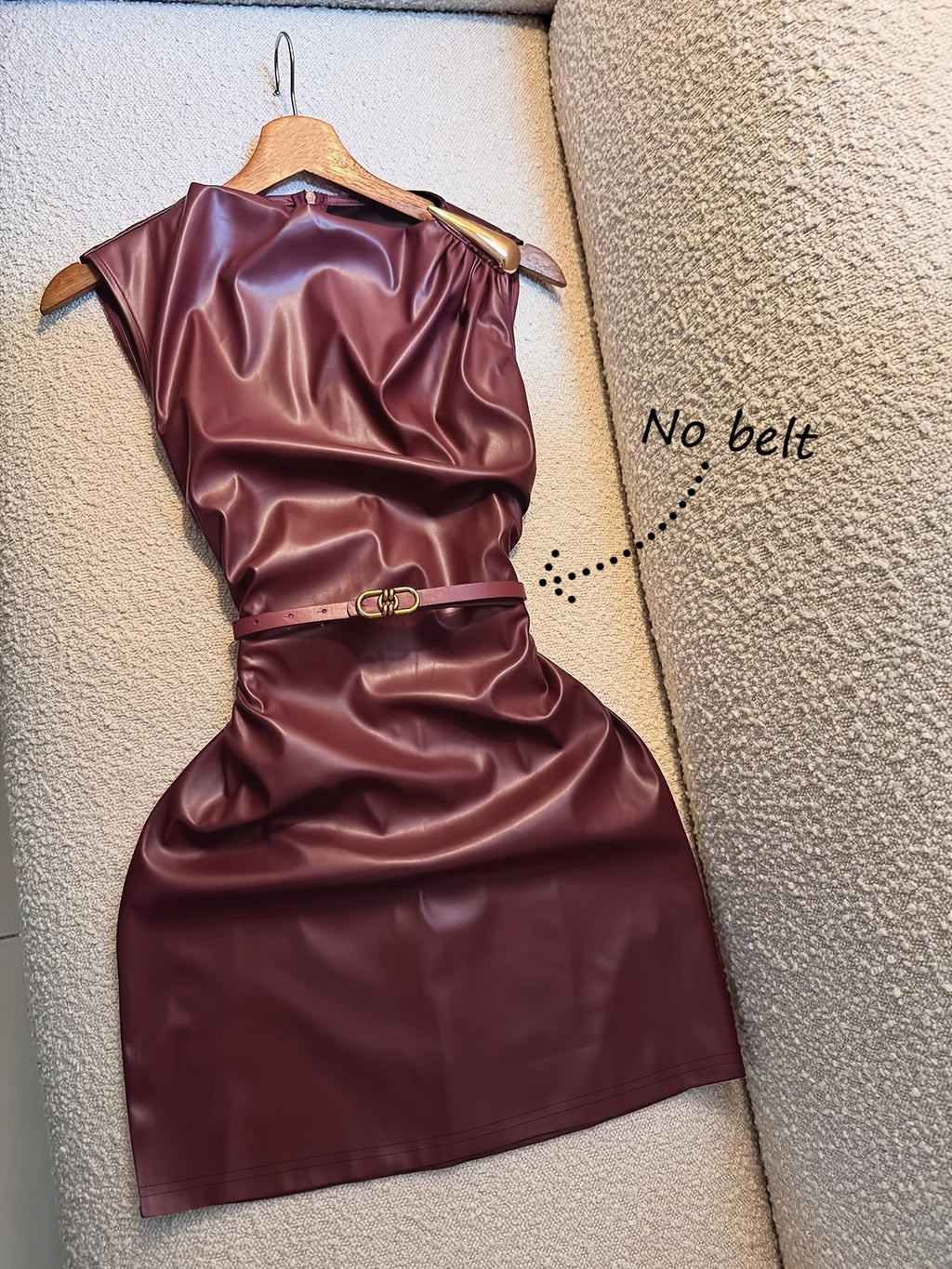 MyClosetAid Four-Season Dress — detail close-up