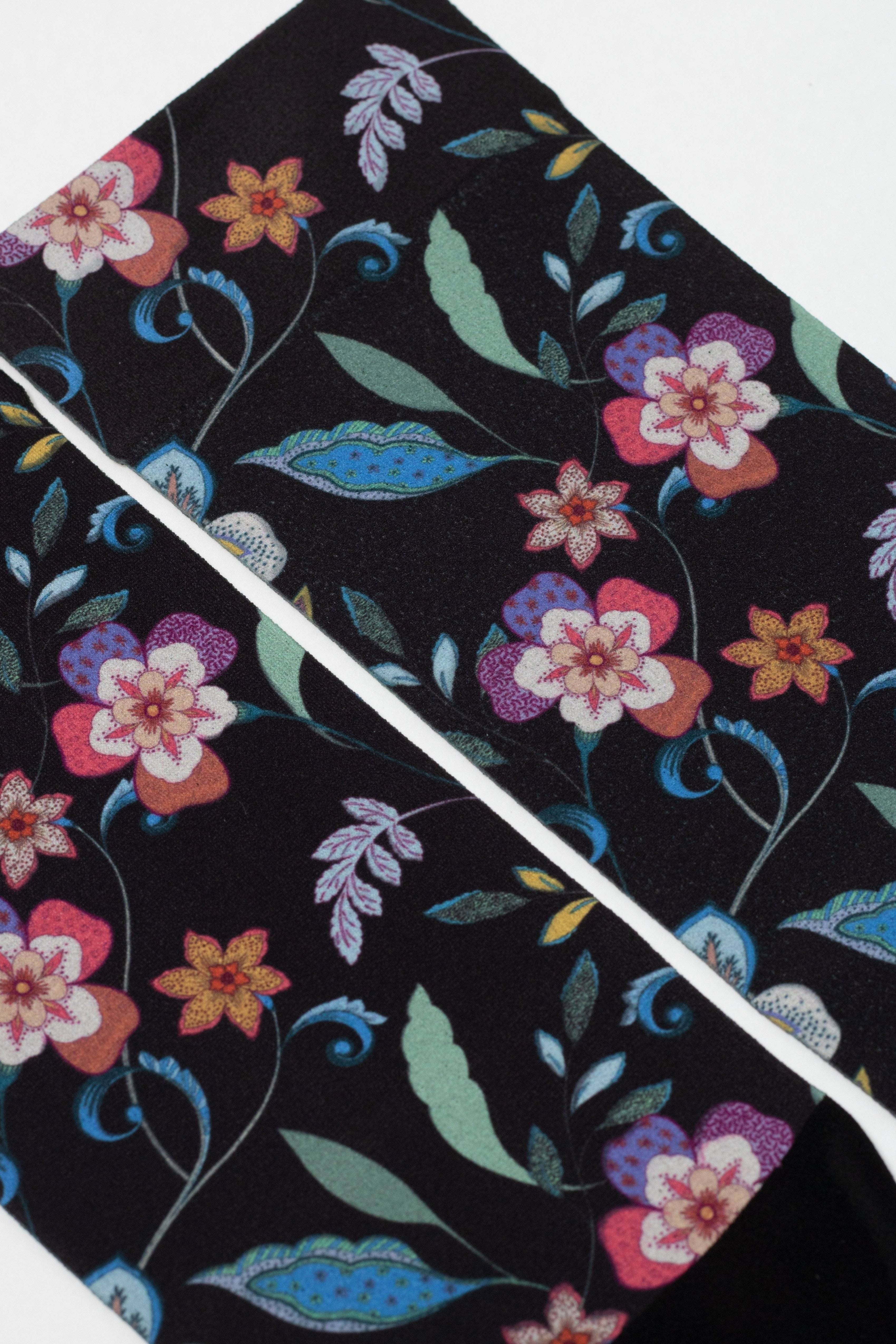 TheRanok.com Socks Conte Fantasy 905 - Flowers — side view