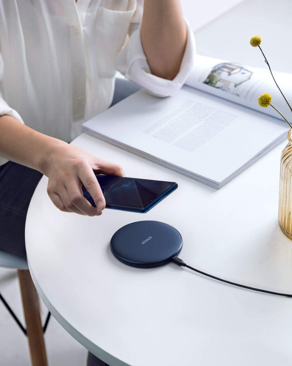 Anker <b>313</b> Wireless Charger (Pad), view 10