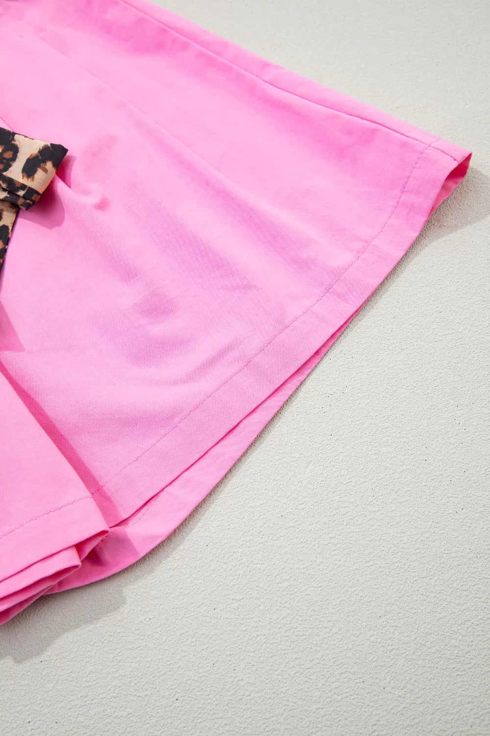 Leopard Contrast Sash Belt Pleated Wide Leg Shorts