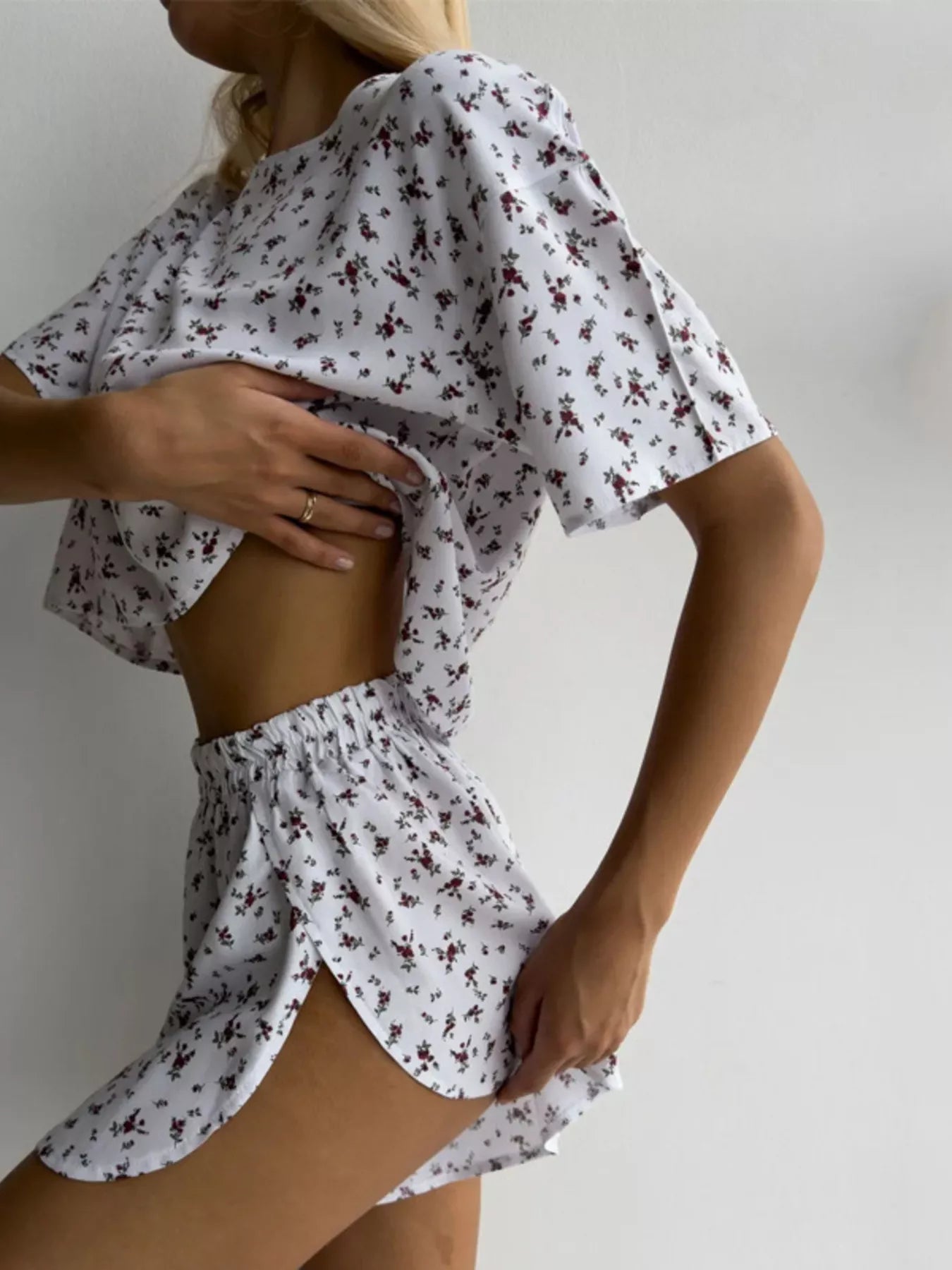 Floral Print Relaxed Fit Top and Shorts Lounge Set