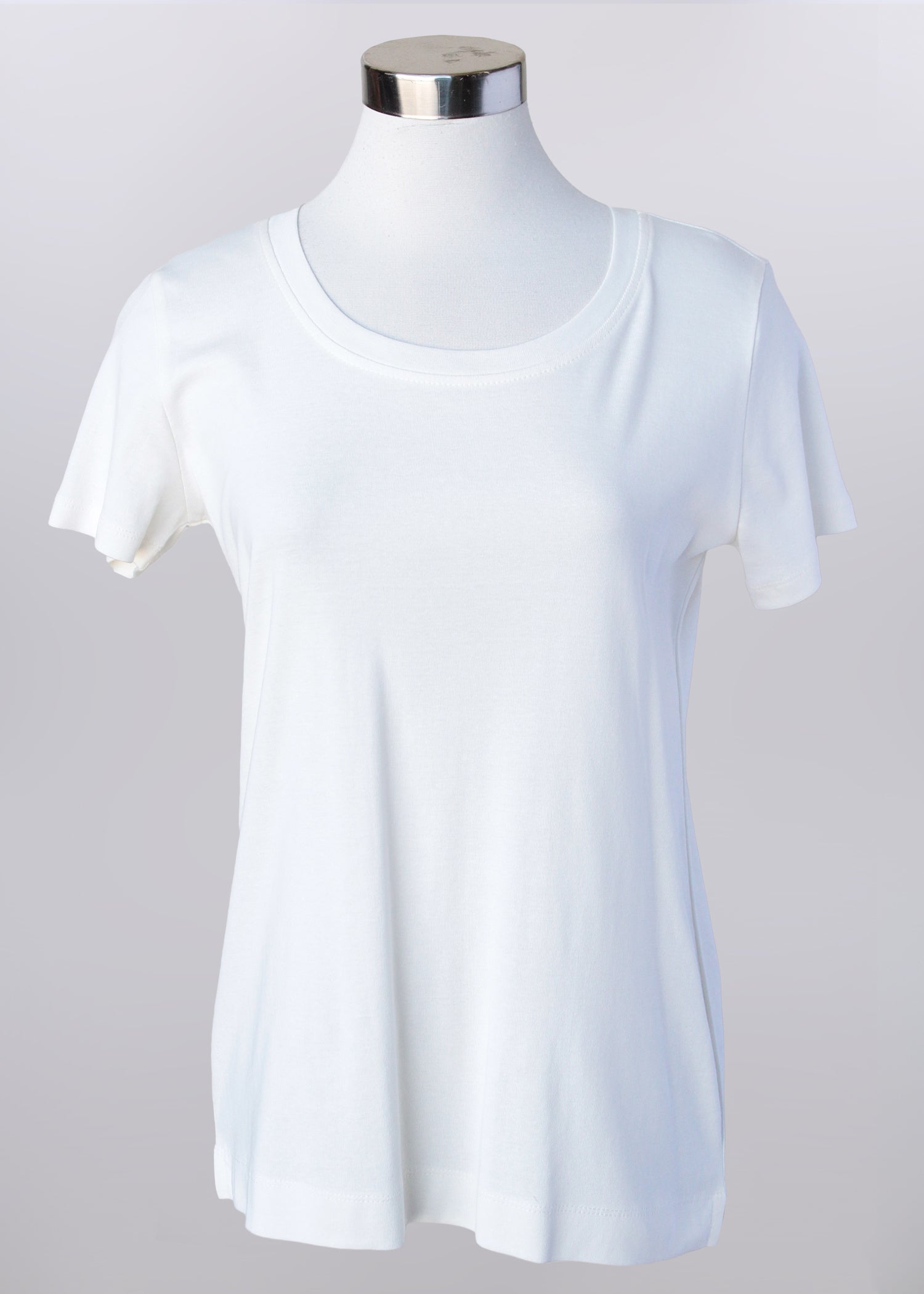 KADOU BOUTIQUE Basic Tee — main product shot
