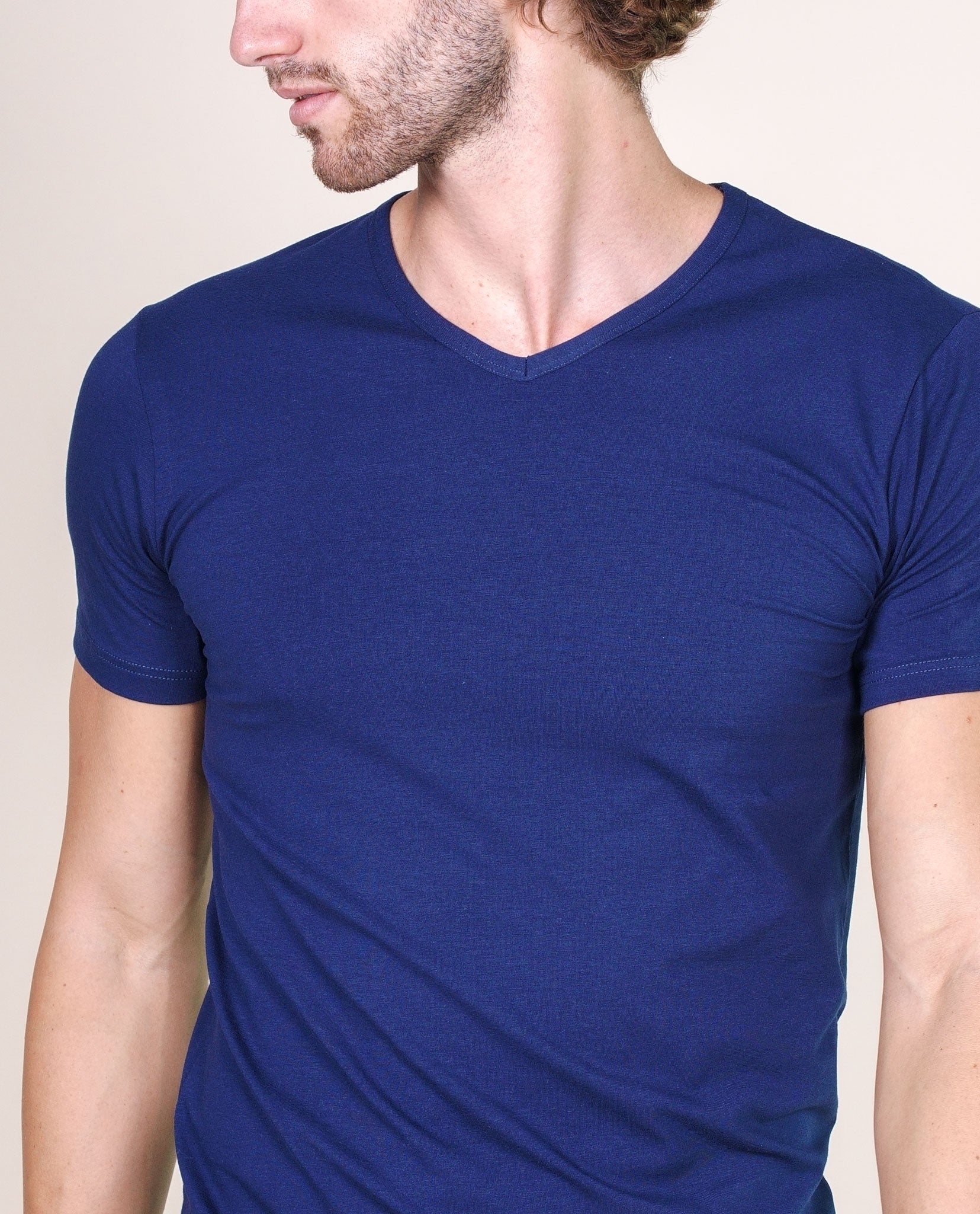 tittimitti BASIC COTTON Free Spirit Premium Quality Cotton Men's V - Neck T-Shirt Proudly Made in Italy (985) — lifestyle con
