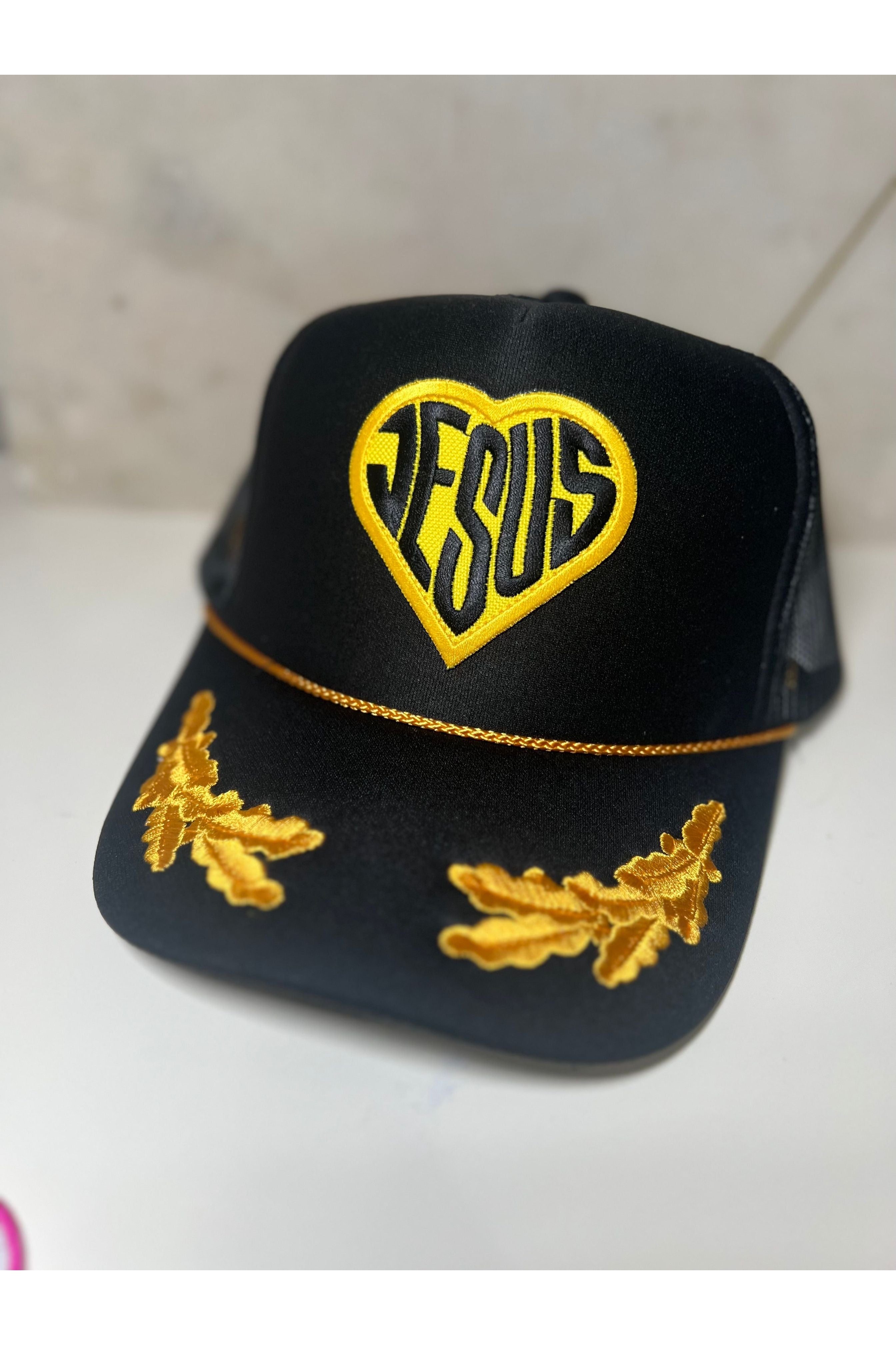 Pretty Little Patriot Pretty Little Patriot Gold Leaf Jesus trucker hat — Gold detail