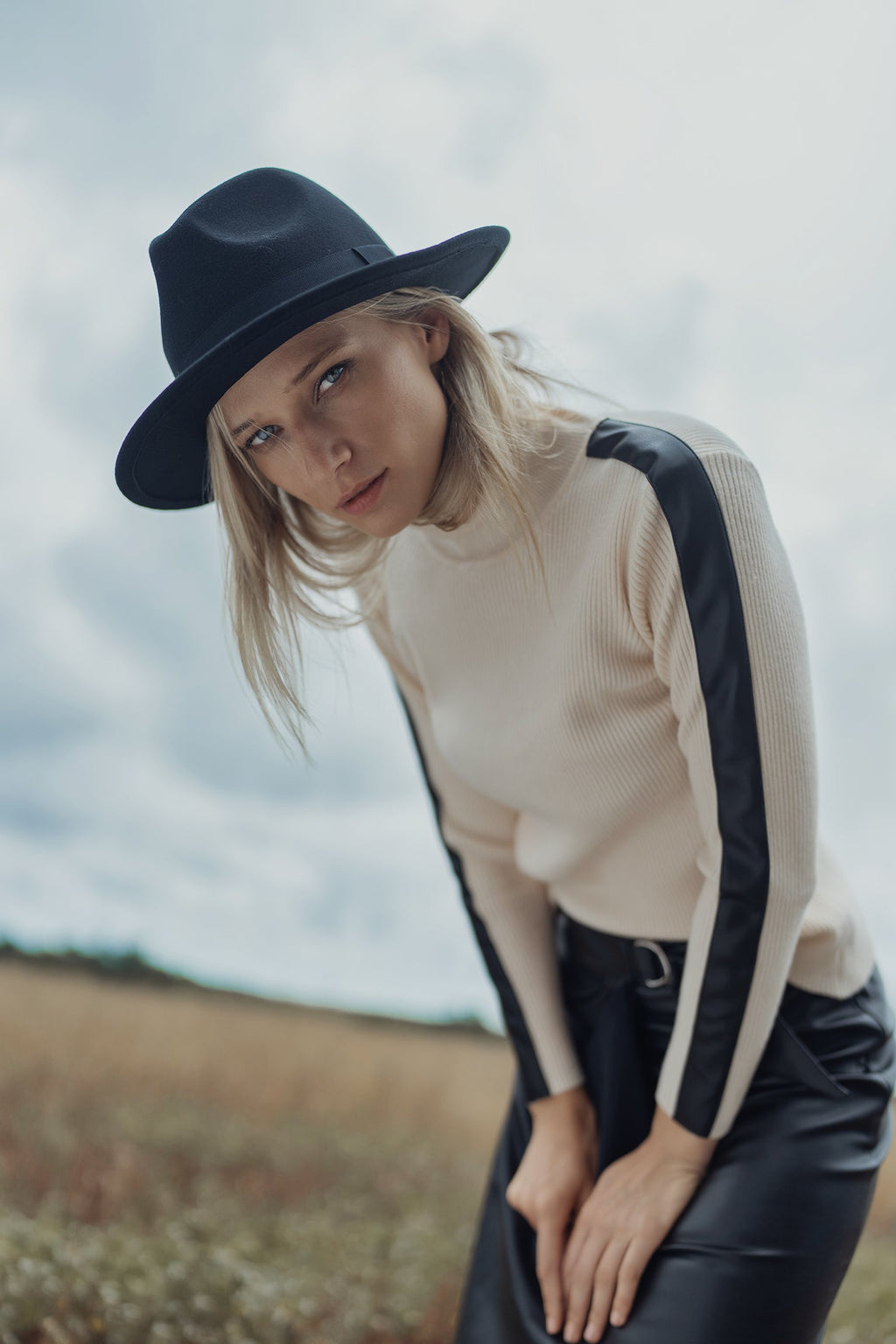 profile-nyc TURTLENECK SWEATER WITH LEATHER DETAIL — side view