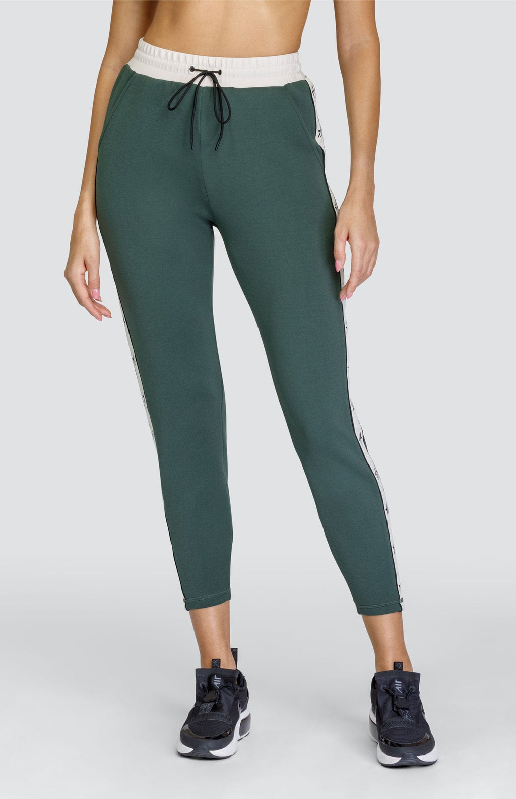 Hart 27" Jogger - Army Green