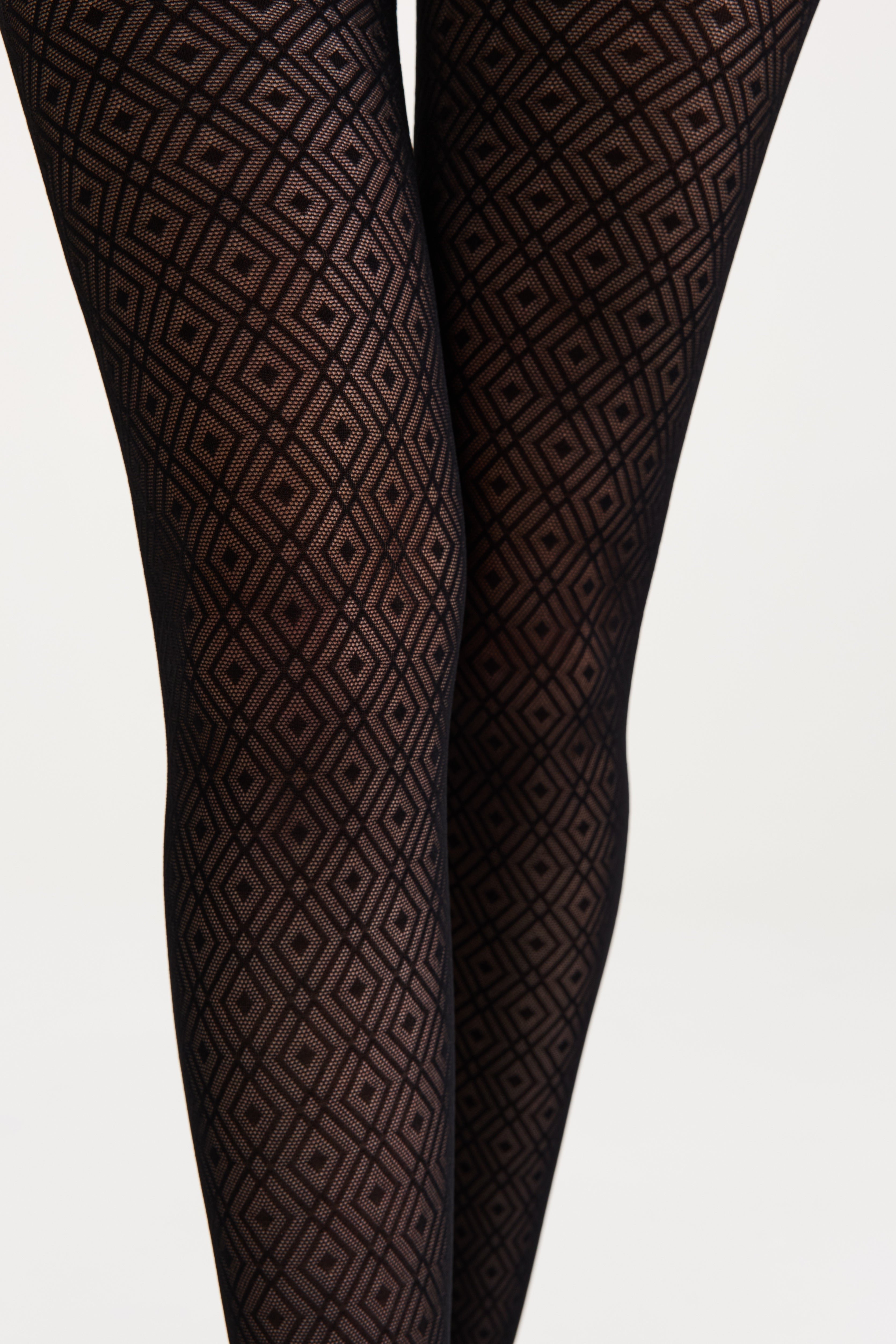 TheRanok.com Fantasy Tights Conte Alba - Geometric Diamond Pattern — back view