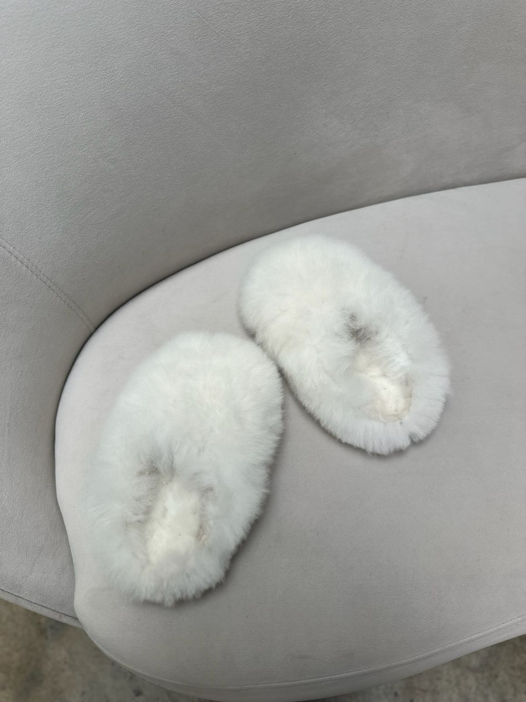 Simoné Sleepwear USA Alpuffas - Genuine Alpaca Slippers — color detail