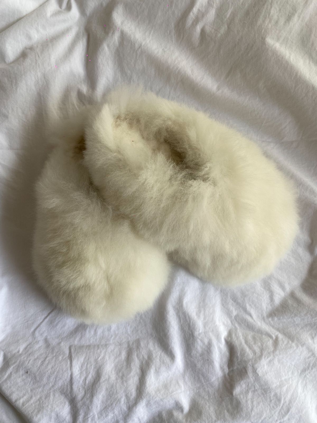 Simoné Sleepwear USA Alpuffas - Genuine Alpaca Slippers — fabric or material detail