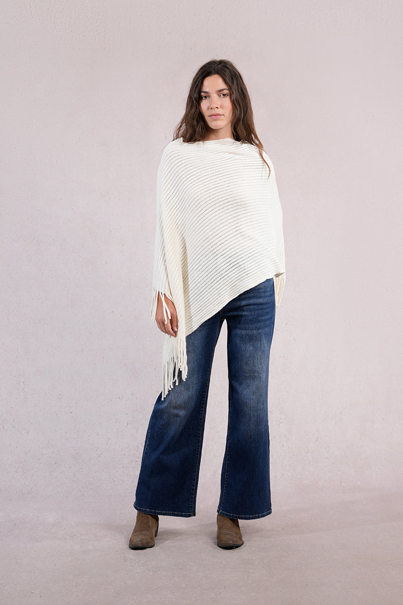 KADOU BOUTIQUE Knitted Poncho — side view