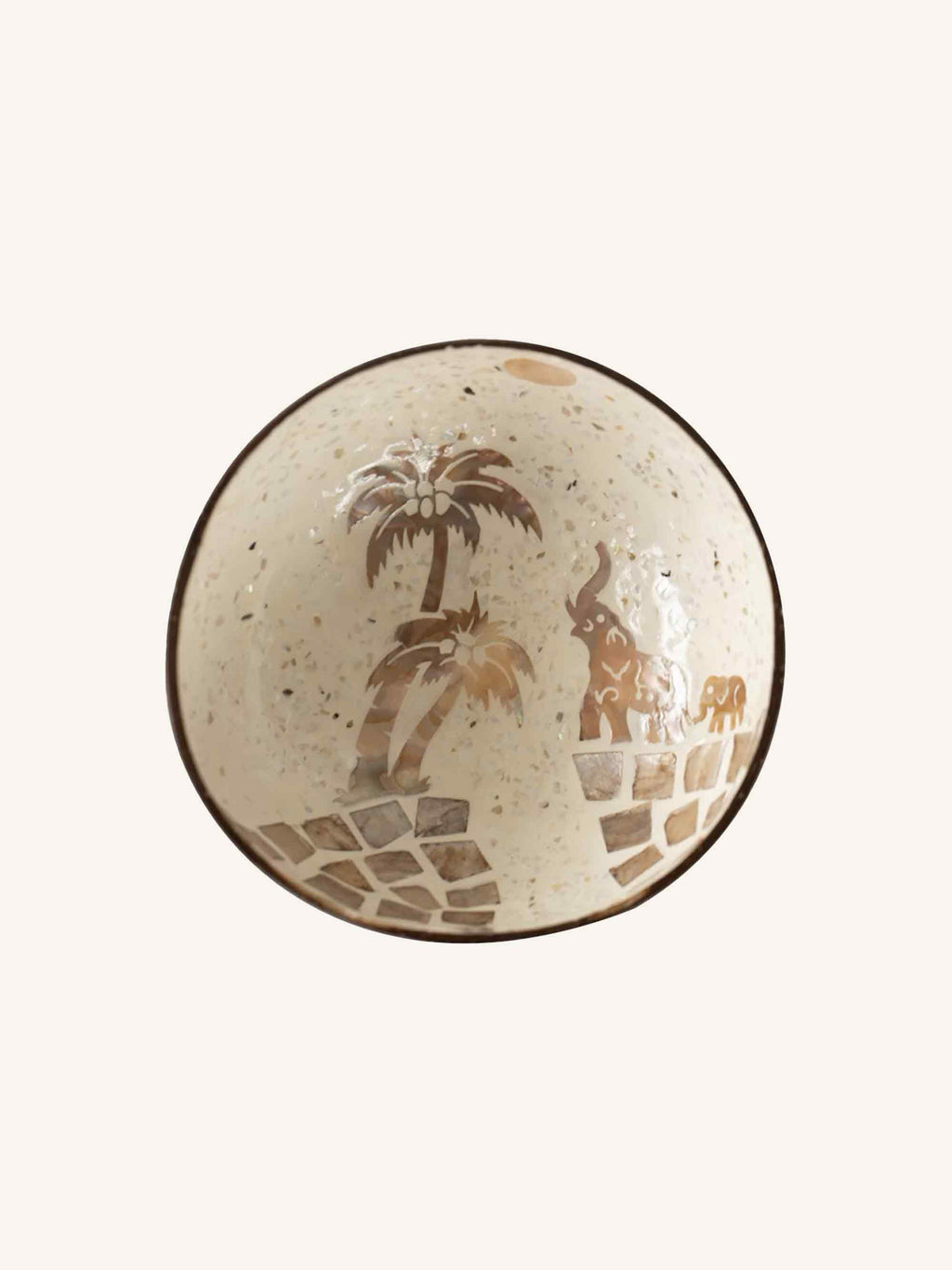LINTICO LINTICO HANDMADE NATURAL SHELL COCONUT BOWL DECOR — LINTICO branding close-up