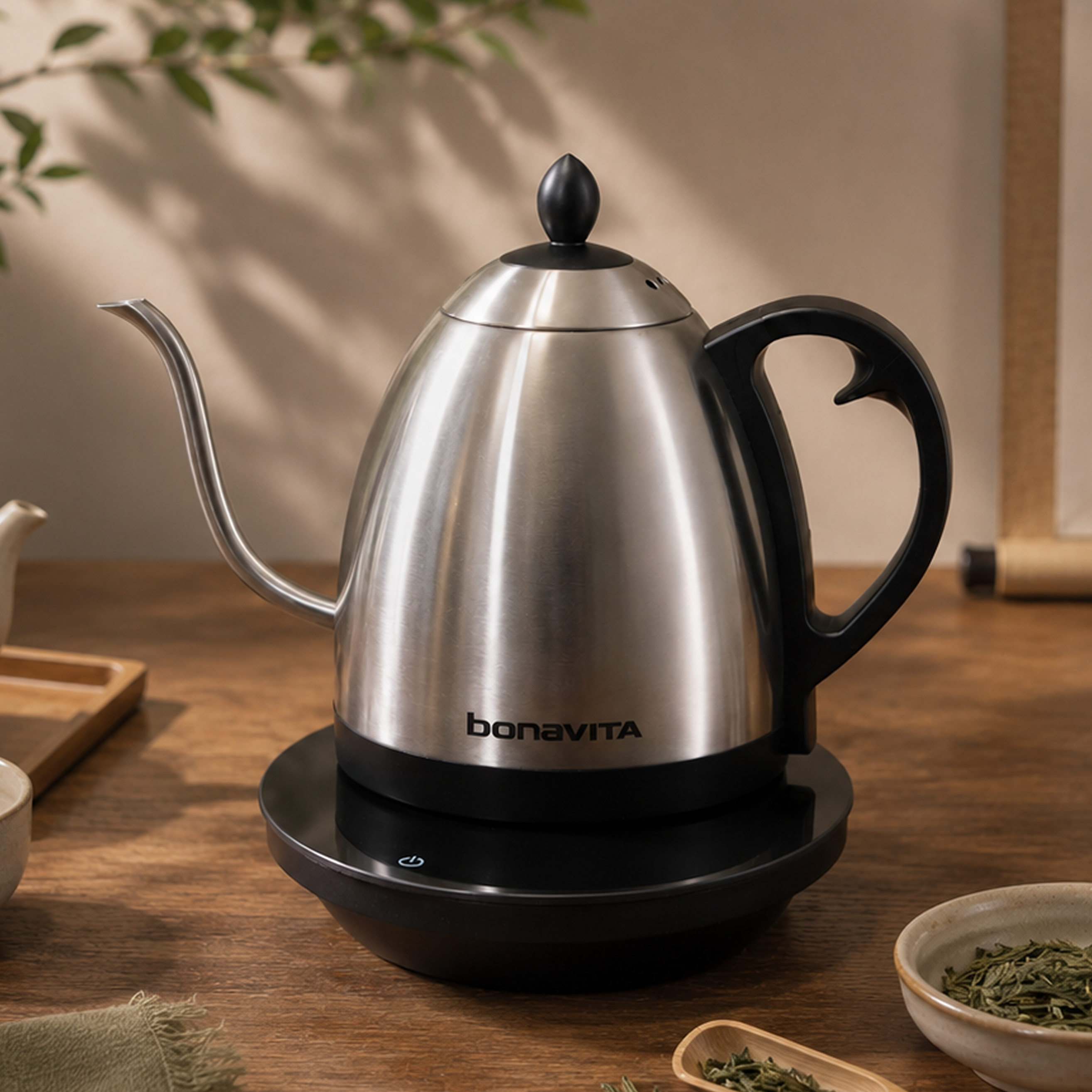 Bonavita Cosmopolitan 1.0L Gooseneck Precision Temperature Electric Kettle, view 2