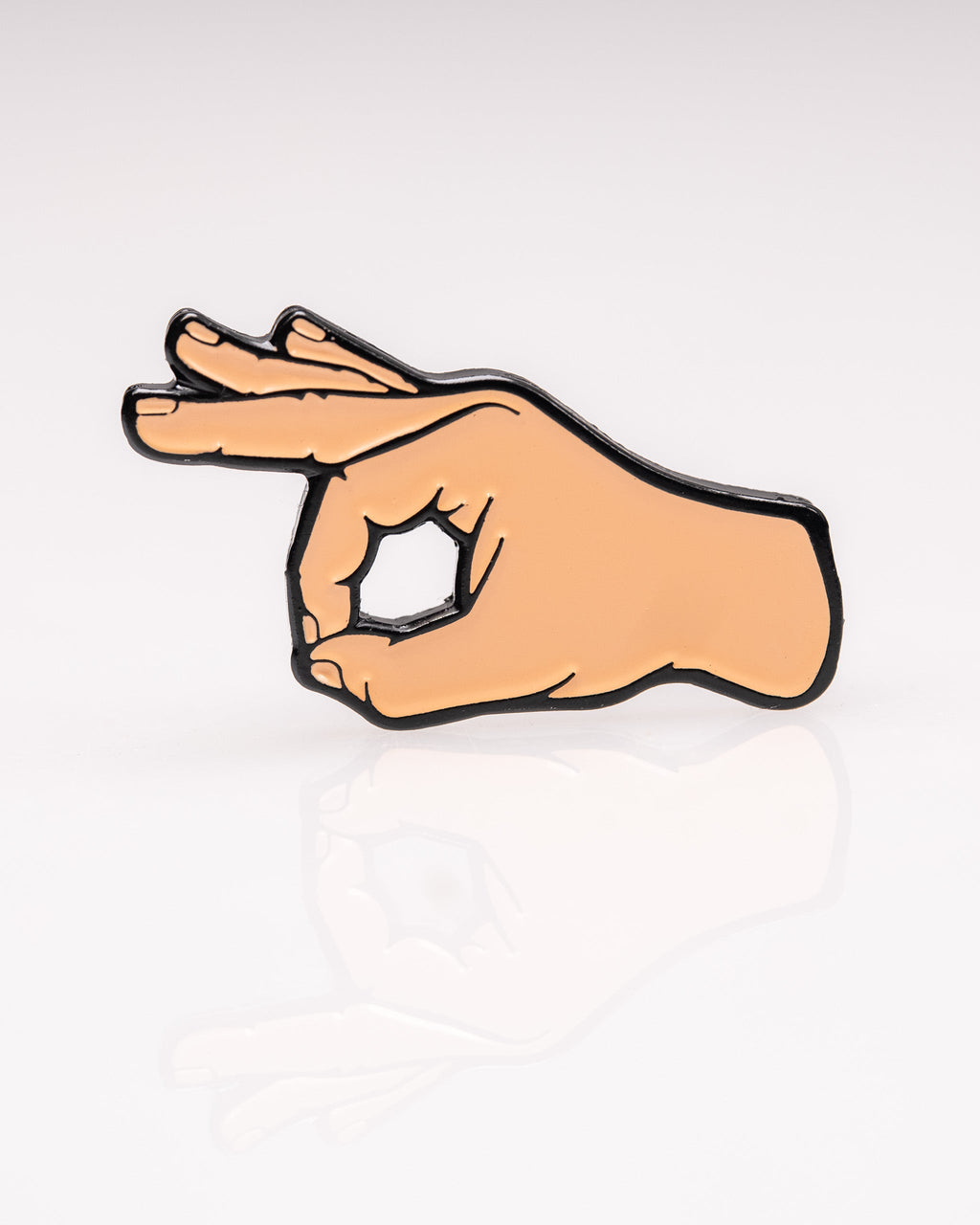 Pins and Aces OK Hand Ball Marker — in-use photo