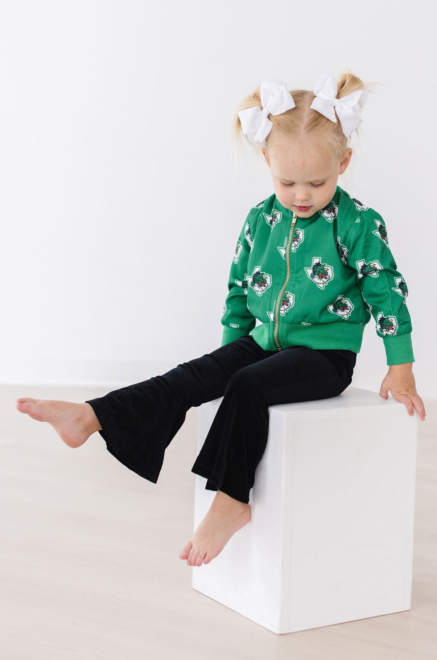 Mila & Rose ® Black Ribbed Velvet Bells — main product shot